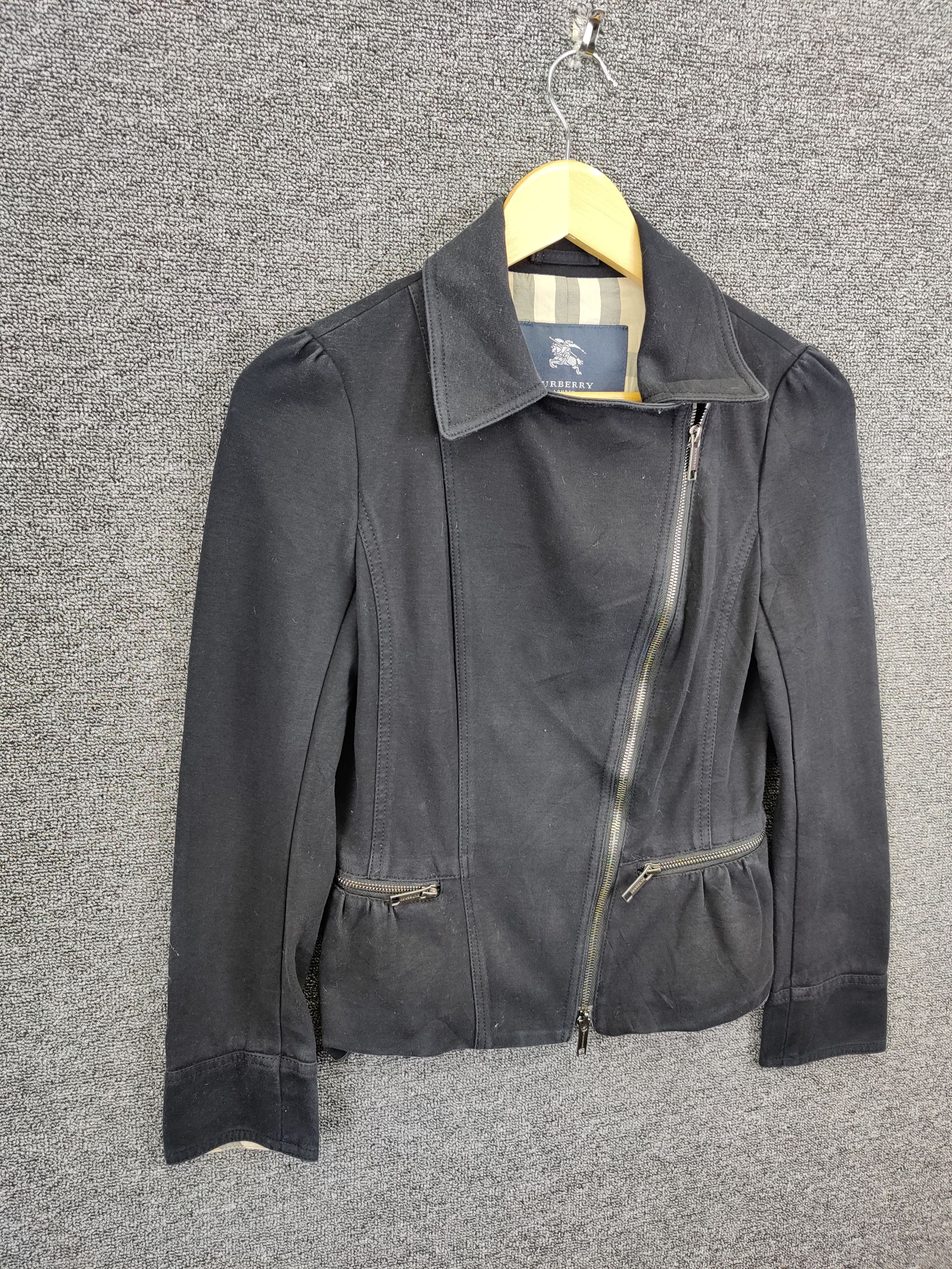 Burberry Vintage Burberry London Nova Check Bondage Jacket Size US S / EU 44-46 / 1 - 5 Thumbnail