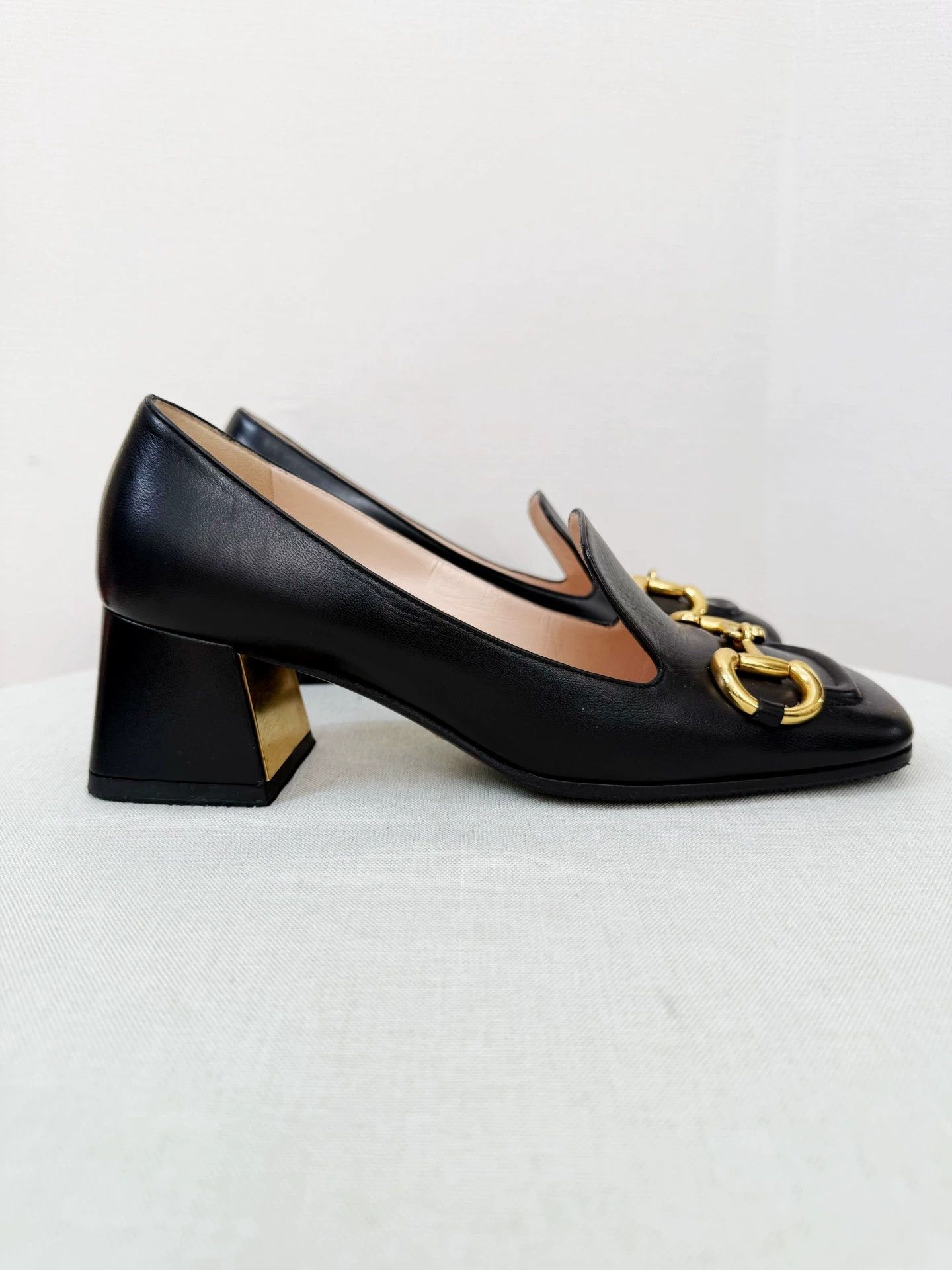 Gucci Authentic Gucci loafers, size 37.5 Size US 7.5 / IT 37.5 - 7 Thumbnail