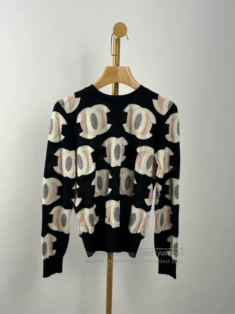 Chanel Chanel Full-printed letter logo long-sleeved cashmere swea Size XXS / US 00 / IT 34 - 2 Thumbnail