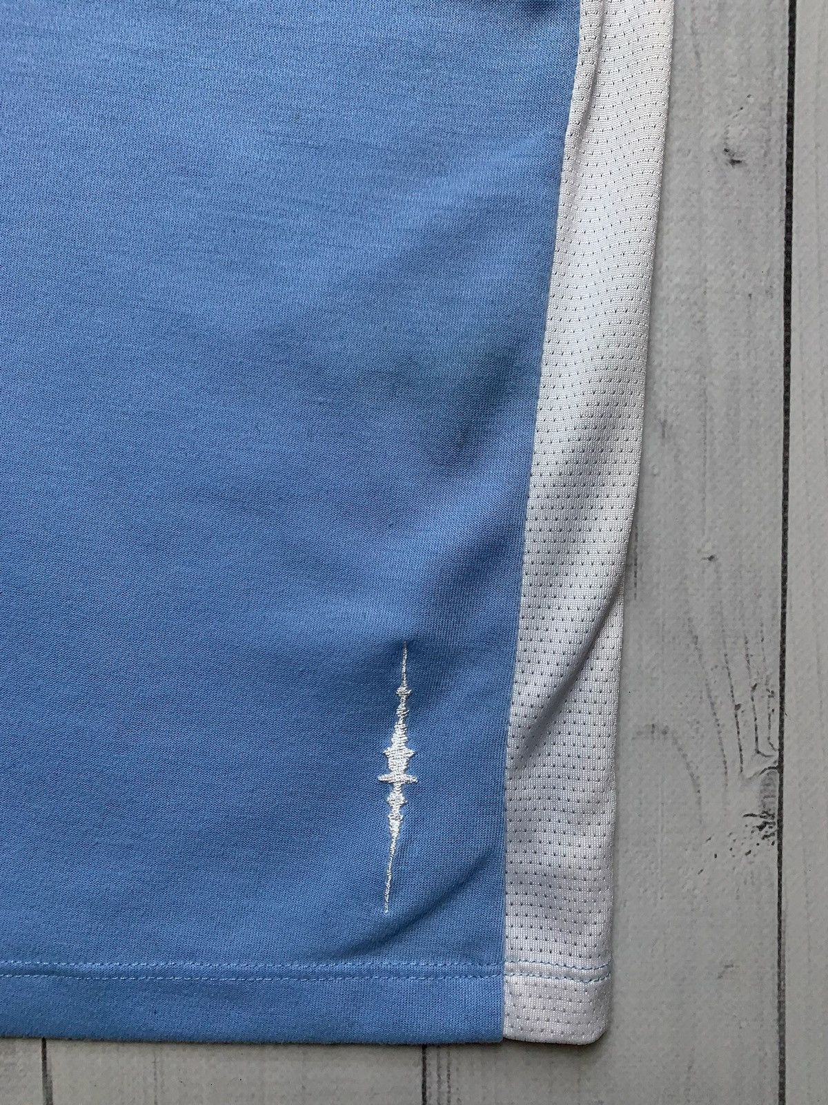 Umbro × Vintage Vintage Umbro Manchester City soccer jersey size XL blue Size US XL / EU 56 / 4 - 6 Thumbnail