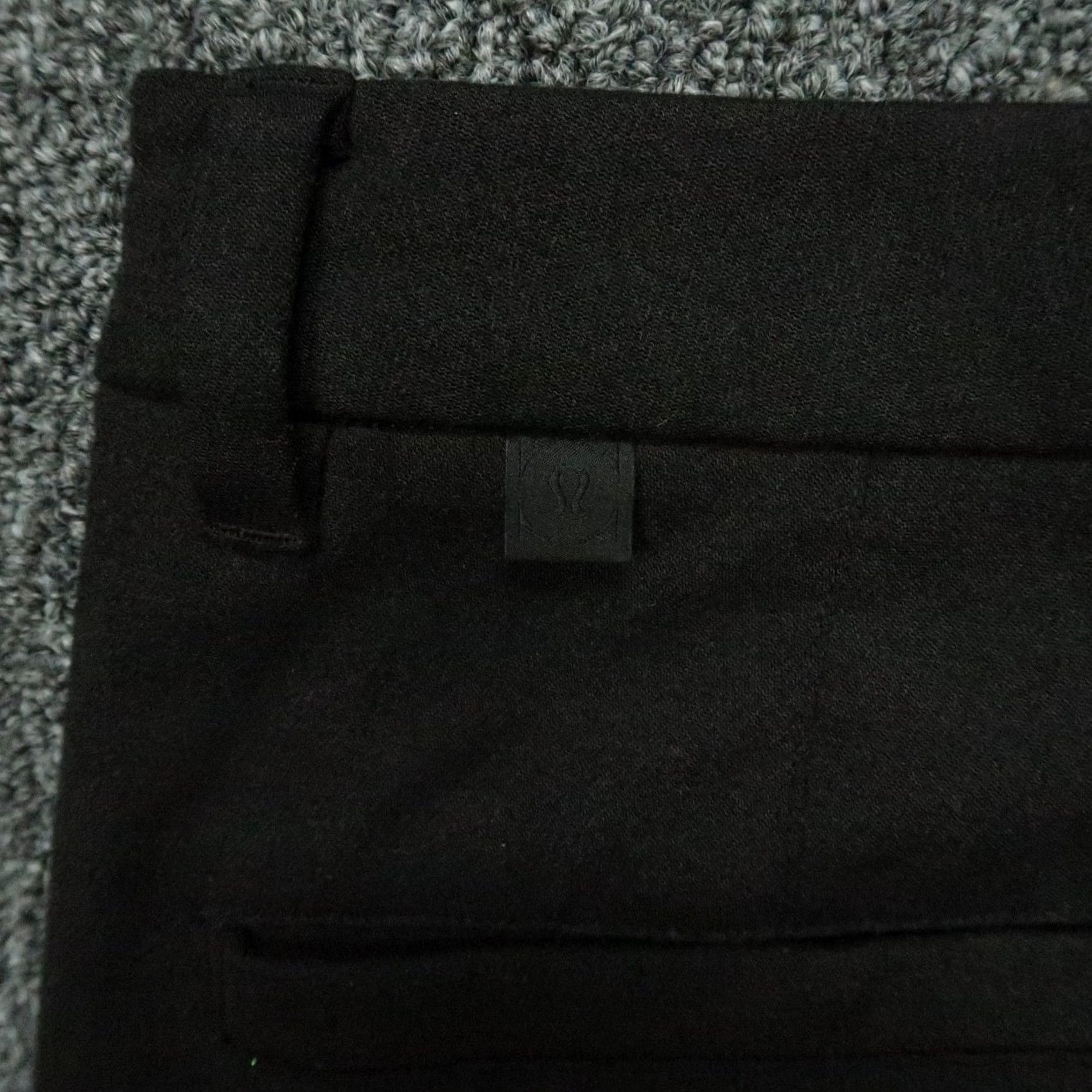 Lululemon VINTAGE? No. Size US 32 / EU 48 - 6 Thumbnail