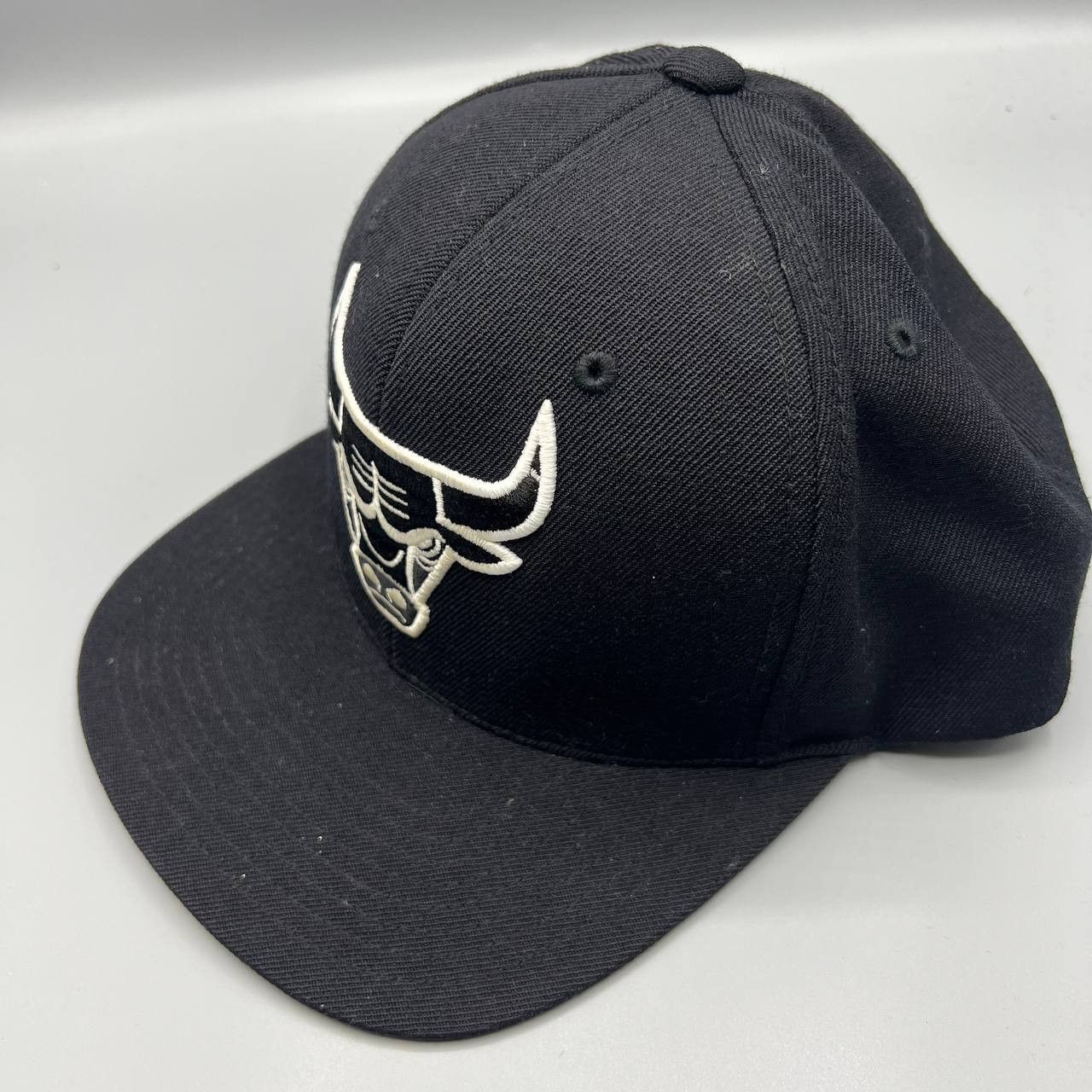 Mitchell & Ness Chicago Bulls Hat Men Mitchell & Ness NBA Snap Back Cap Size ONE SIZE - 3 Thumbnail