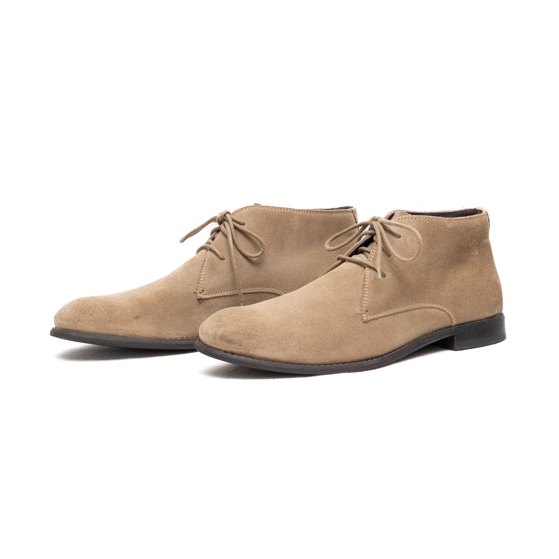 John Varvatos ohn Varvatos USA Men’s Tan Suede Chukka Ankle Desert Boots Size US 10 / EU 43 - 1 Thumbnail