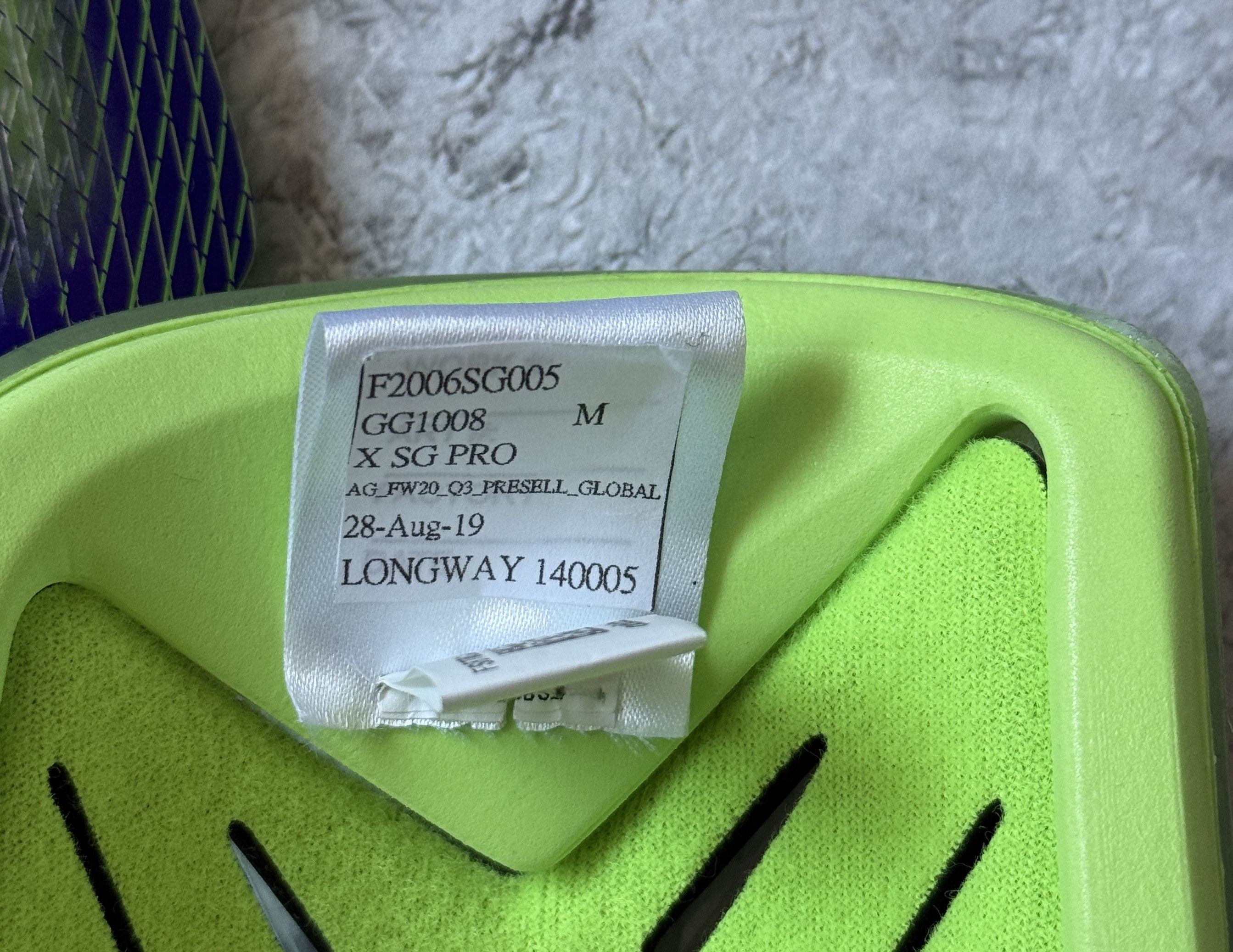 Adidas Аdidas X Sg Pro GG1008 SAMPLE FOOTBALL SOCCER GUARD Size 32 - 5 Thumbnail