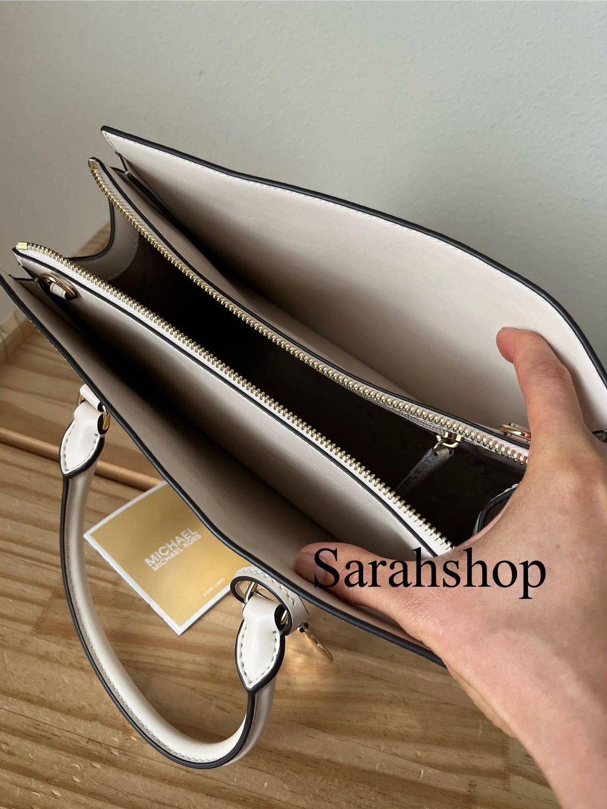 Michael Kors Michael Kors Purse Size ONE SIZE - 12 Thumbnail