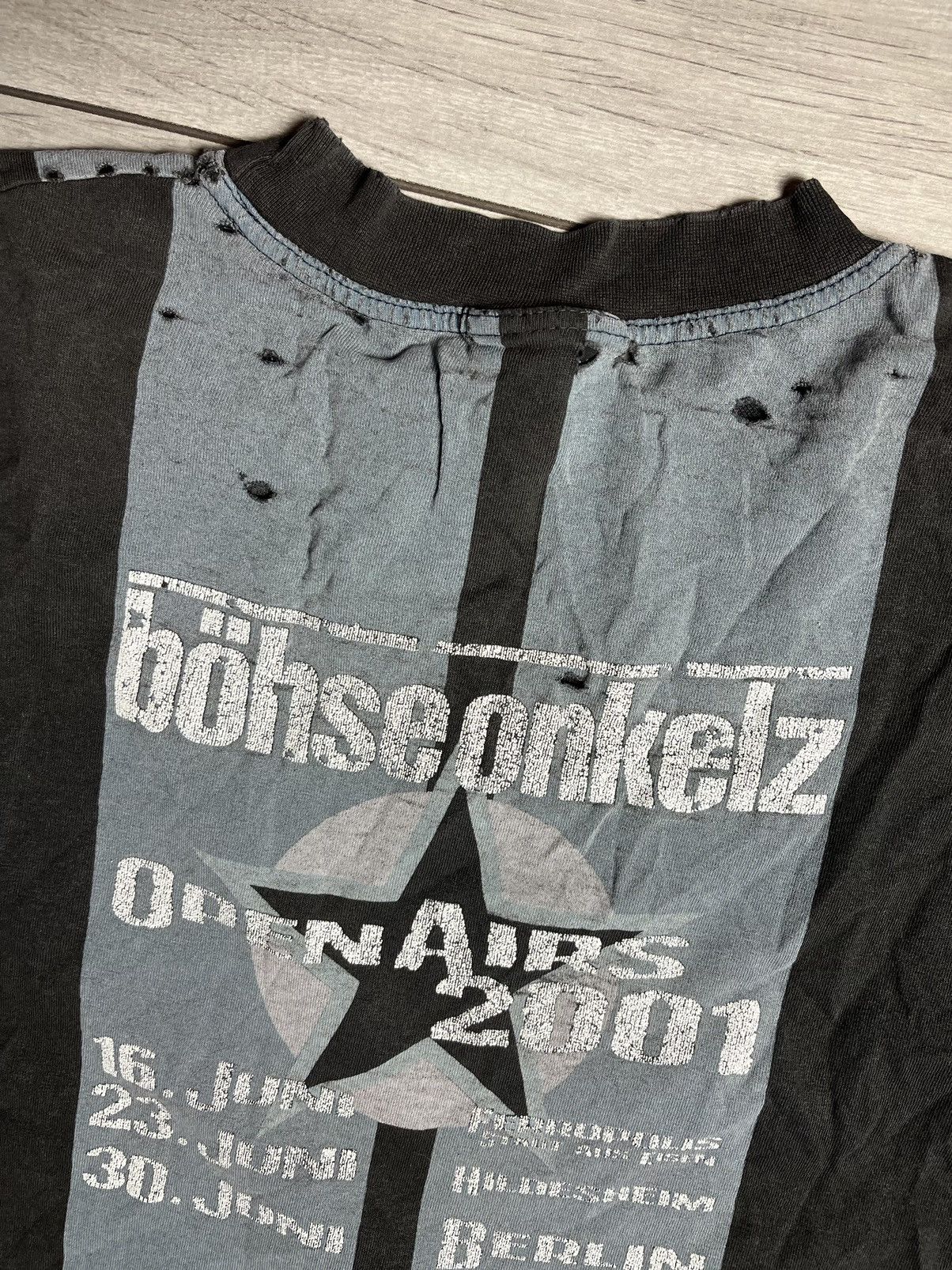 Band Tees Bohse onkelz Tshirt open airs 2001 tour tee size XLarge Size US XL / EU 56 / 4 - 6 Thumbnail