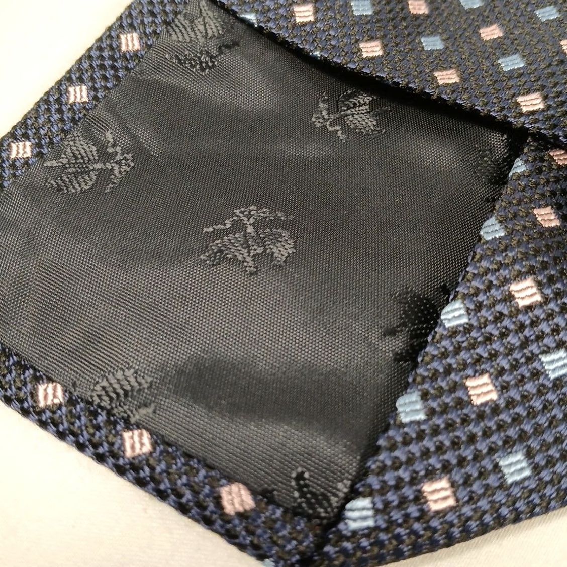 Brooks Brothers Brooks Brothers Necktie 346 Pure Silk Blue Pink Blue Pattern 3.5" x 60" Men Silk Tie Classic 57"-60" Blue Mens Size ONE SIZE - 5 Thumbnail