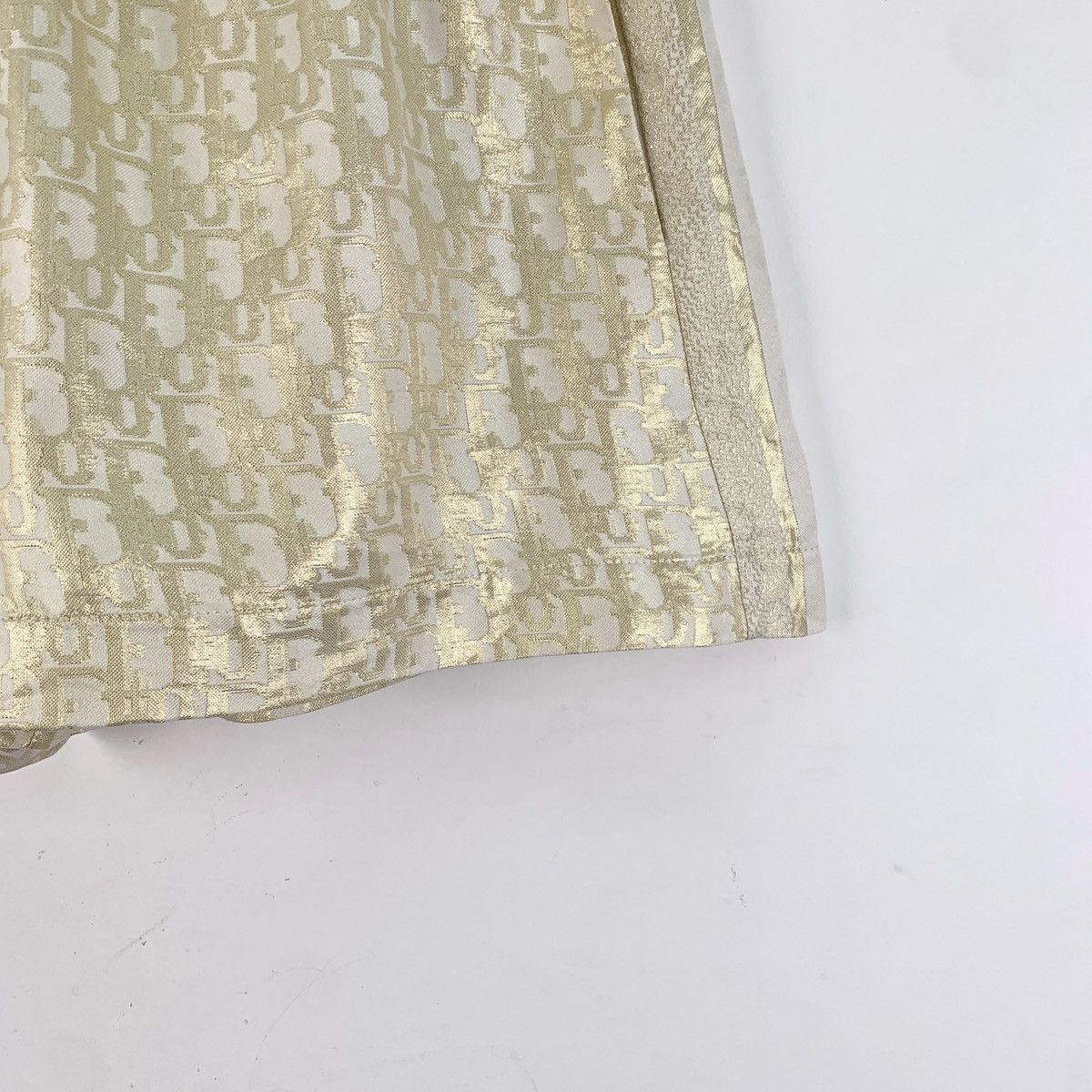 Dior Dior Gold Logo Jacquard Full Print Mulberry Silk Shorts Size 27" / US 4 / IT 40 - 4 Thumbnail
