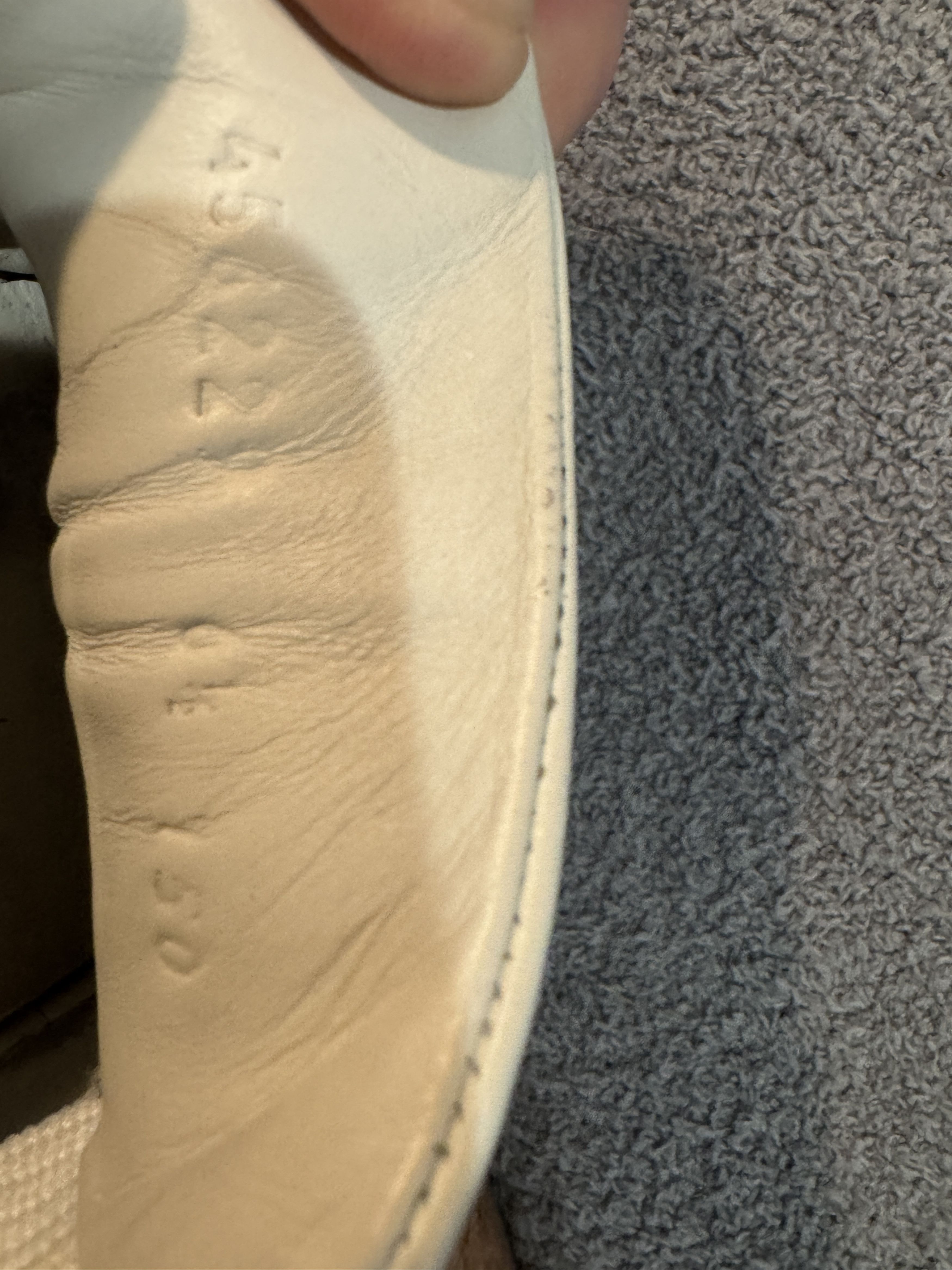 Gucci Gucci Ace Tiger Heel Sneakers – White – Size EU 45 Size US 6.5 / EU 39-40 - 5 Thumbnail