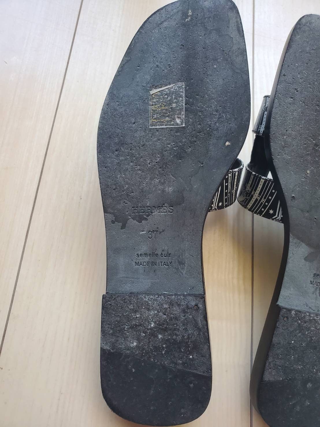Hermes Hermès Oran Astrologie/Bandana B/W EU37 (US6.5/JP23.5) Size US 6.5 / IT 36.5 - 6 Thumbnail