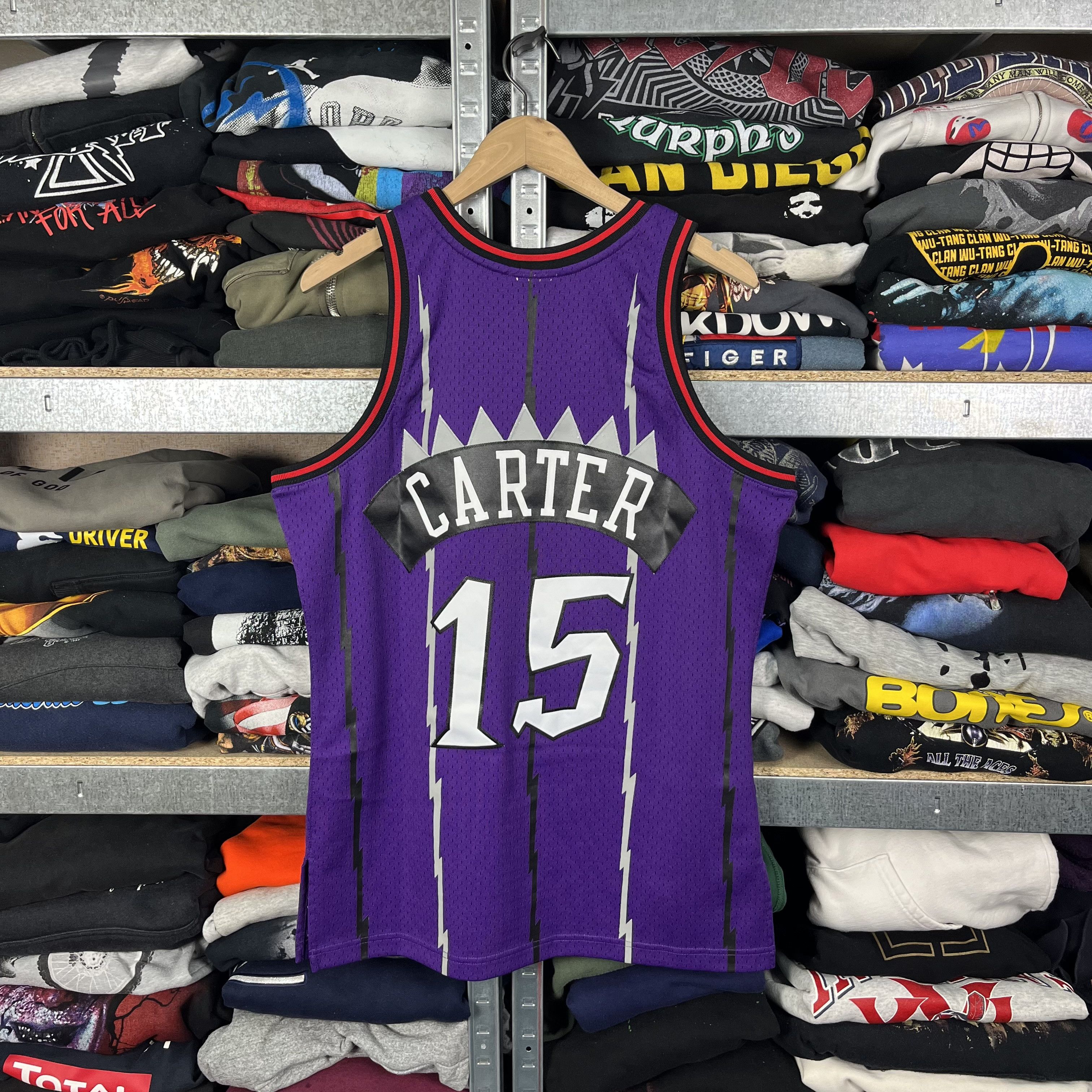 Mitchell & Ness 1998/99 MITCHELL NESS NBA TORONTO RAPTORS #15 CARTER JERSEY Size US M / EU 48-50 / 2 - 2 Thumbnail