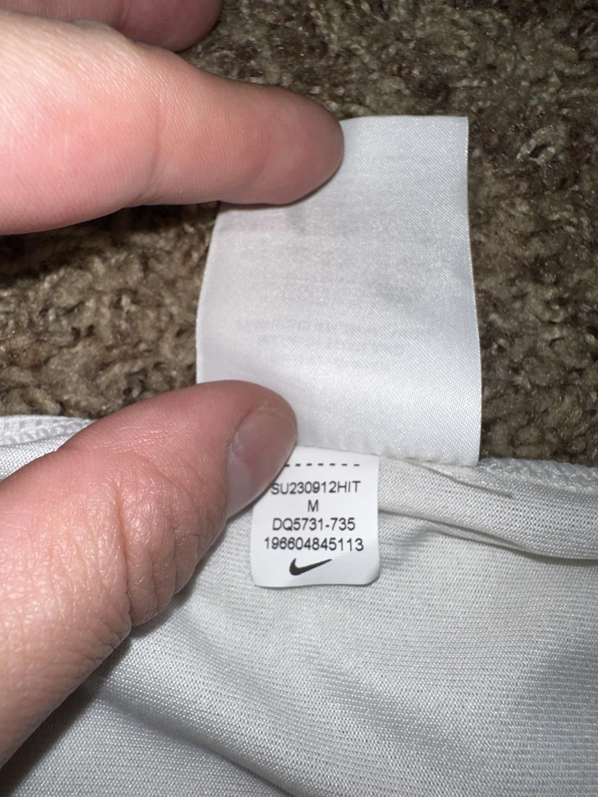 Nike Nike Standard Issue Men's Basketball Mesh Jersey Size US M / EU 48-50 / 2 - 9 Thumbnail