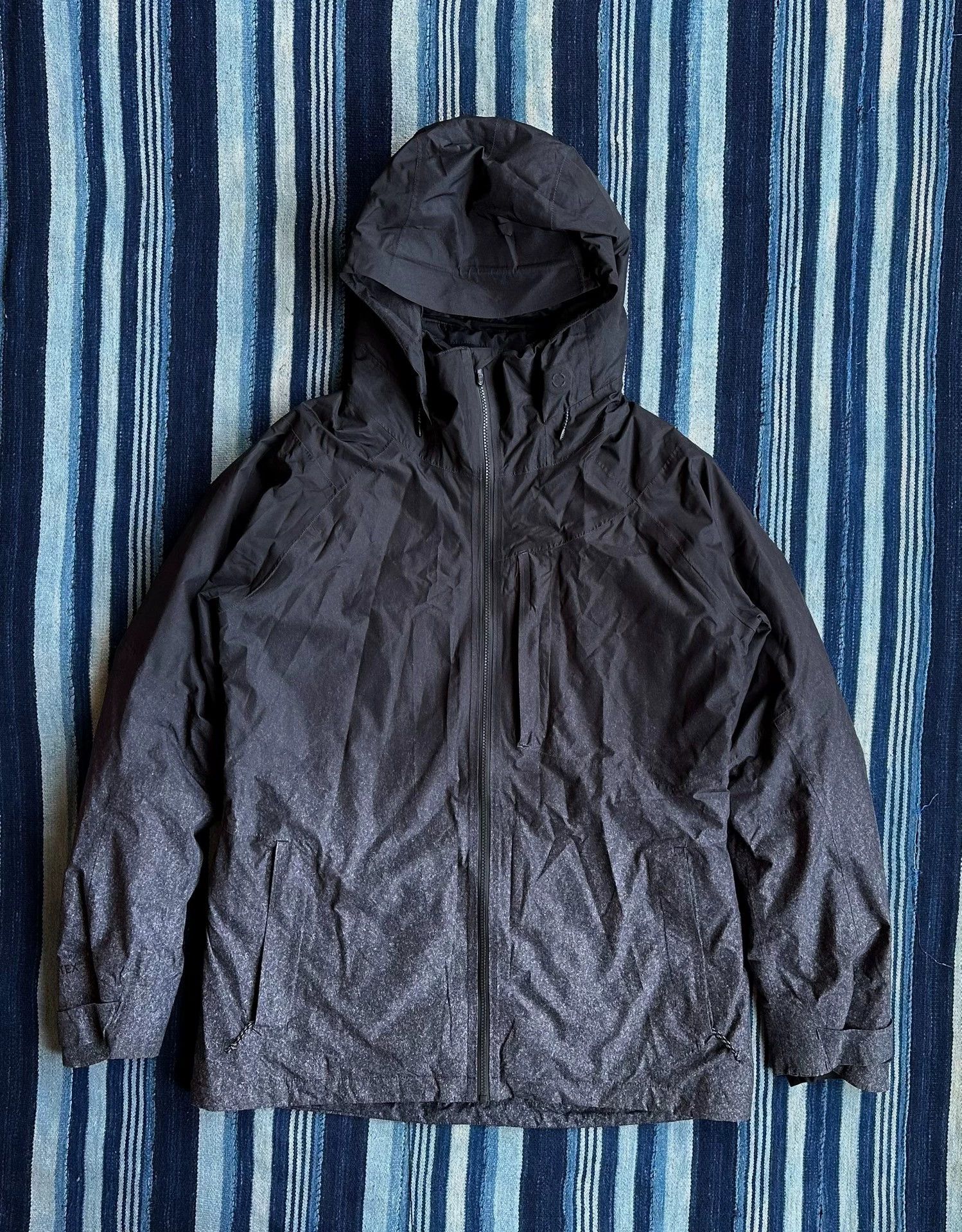 Burton Burton AK EMBARK JKT GTX Insulated Ombre Unisex M Size US M / EU 48-50 / 2 - 1 Thumbnail