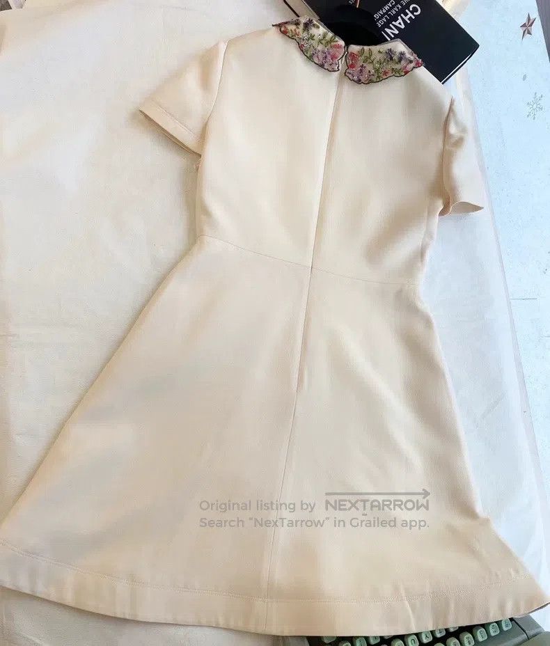 Valentino Valentino Heavy beaded embroidery doll collar short sleeve Size L / US 10 / IT 46 - 7 Thumbnail