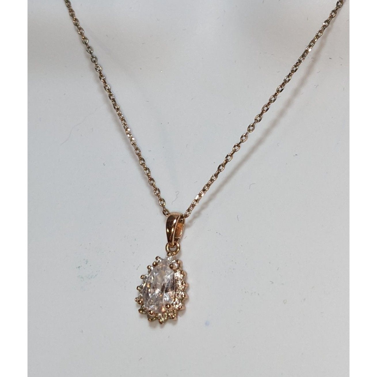 Other Elegant Crystal Teardrop Rose Gold Tone Necklace Size ONE SIZE - 1 Thumbnail