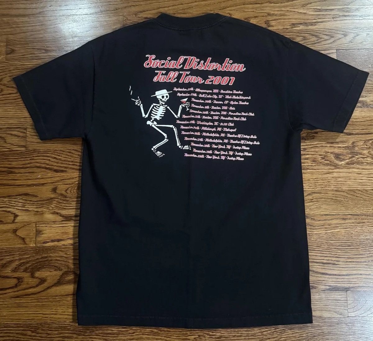Giant Vintage Social Distortion 2001 Tour T Shirt (Size L) Size US L / EU 52-54 / 3 - 3 Thumbnail