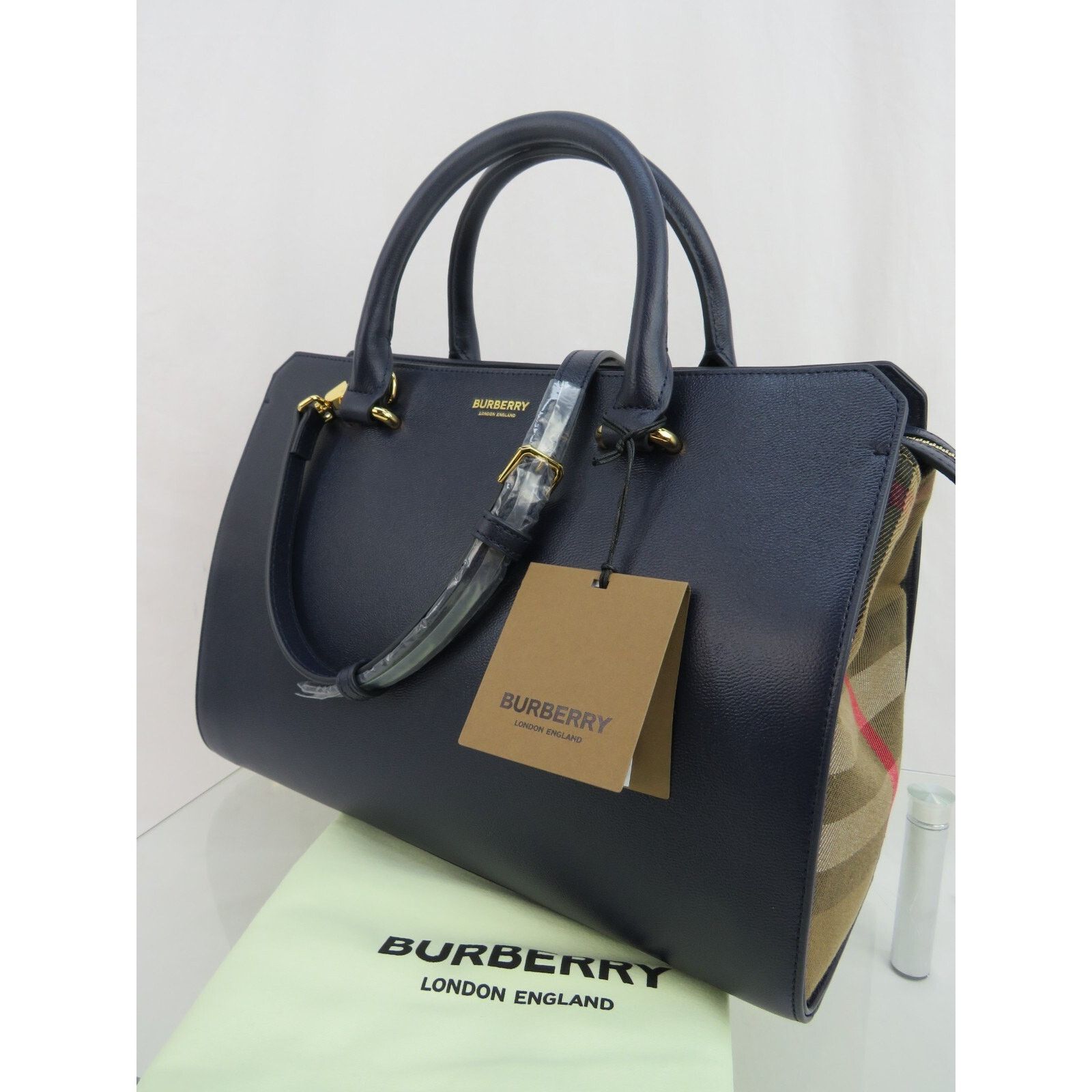 Burberry BURBERRY BANWELL DARK BLUE LEATHER CHECK SHOULDER BAG $2K Size ONE SIZE - 1 Thumbnail