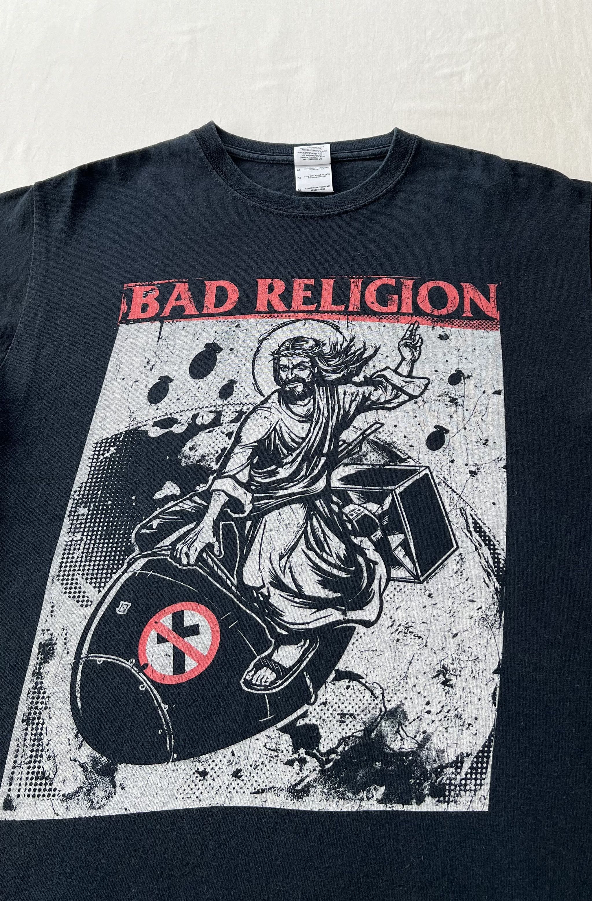 Band Tees Vintage 2011 Bad Religion Jesus Europe Tour Punk Rock Tshirt Size US M / EU 48-50 / 2 - 5 Thumbnail