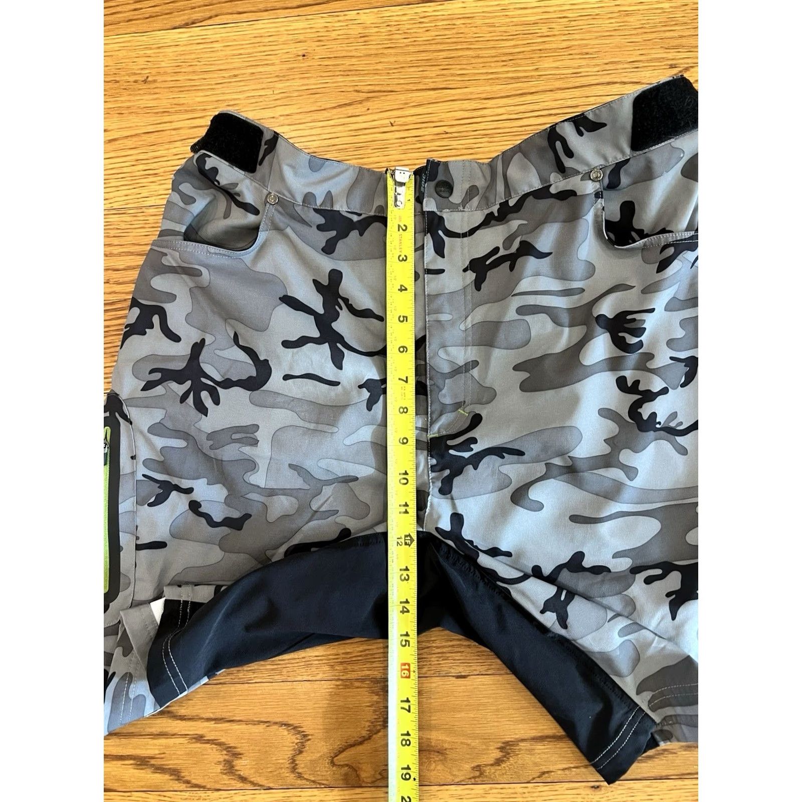 Vintage ZOIC Ether Camo Bike Short With Liner Men 3XL Shadow Camo Mountain Bike Shorts Athletic Black? Shadow Camo Size US 39 - 3 Thumbnail