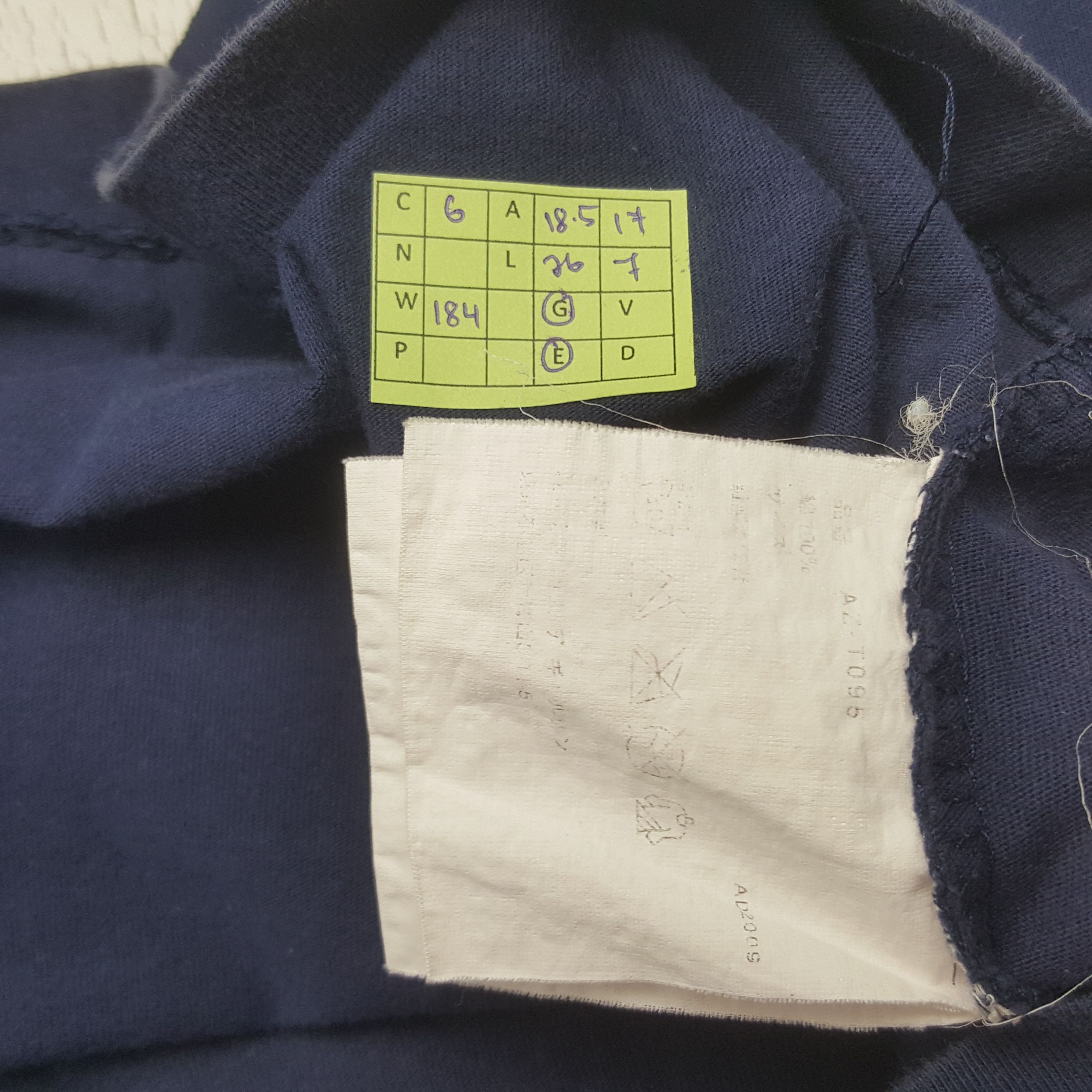 Comme des Garcons PLAY Vintage Play Comme des Garcons Japanese Brand Tshirt RR6 Size US S / EU 44-46 / 1 - 5 Thumbnail