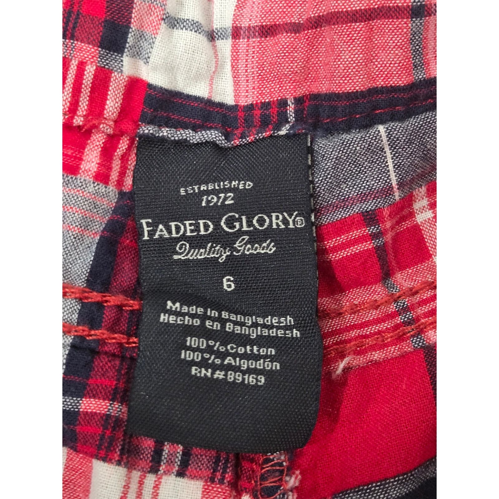 Faded Glory Faded Glory Red Black Checkered Chino Shorts 6 Cargo Pockets Size 28" / US 6 / IT 42 - 3 Thumbnail