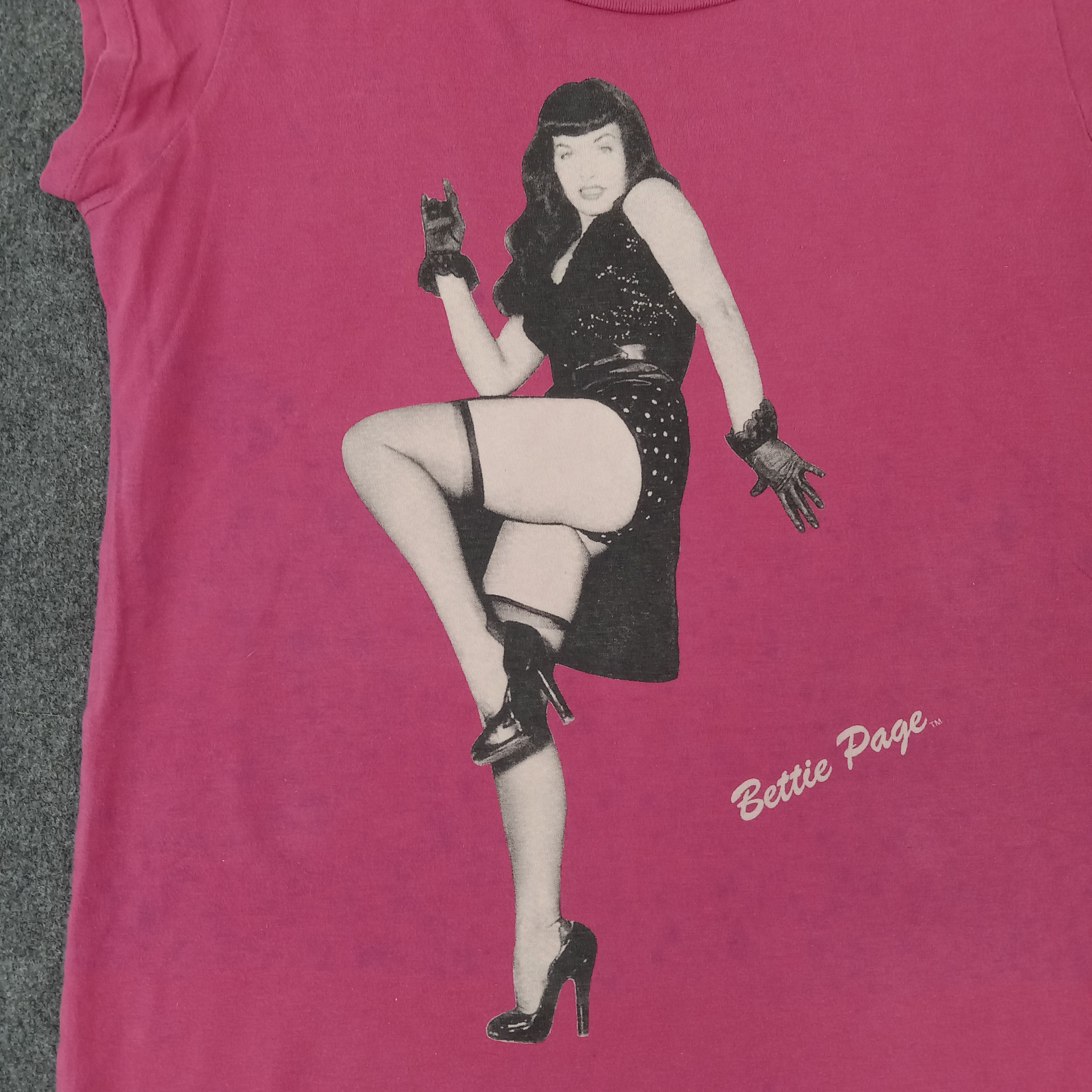 Hysteric Glamour × Japanese Brand × Vintage Hysteric Glamour Japanese Brand Bettie page Tshirt Size S / US 4 / IT 40 - 2 Thumbnail