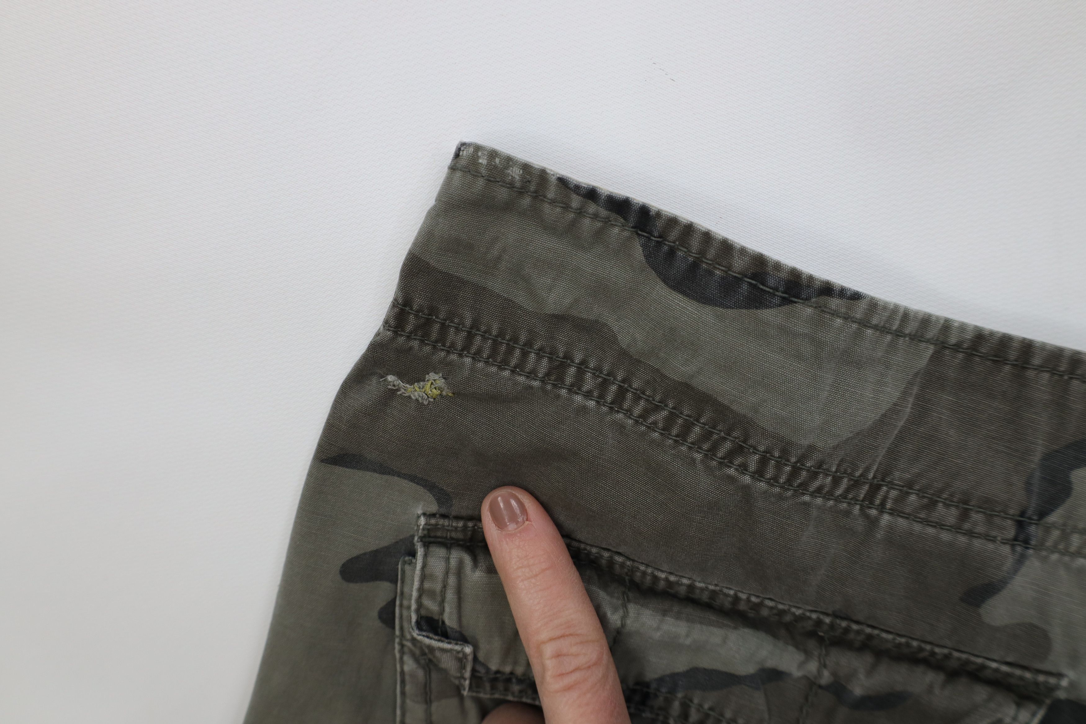 Billabong Vintage 90s Y2K Billabong Surfing Camouflage Cargo Shorts Size US 38 / EU 54 - 15 Thumbnail