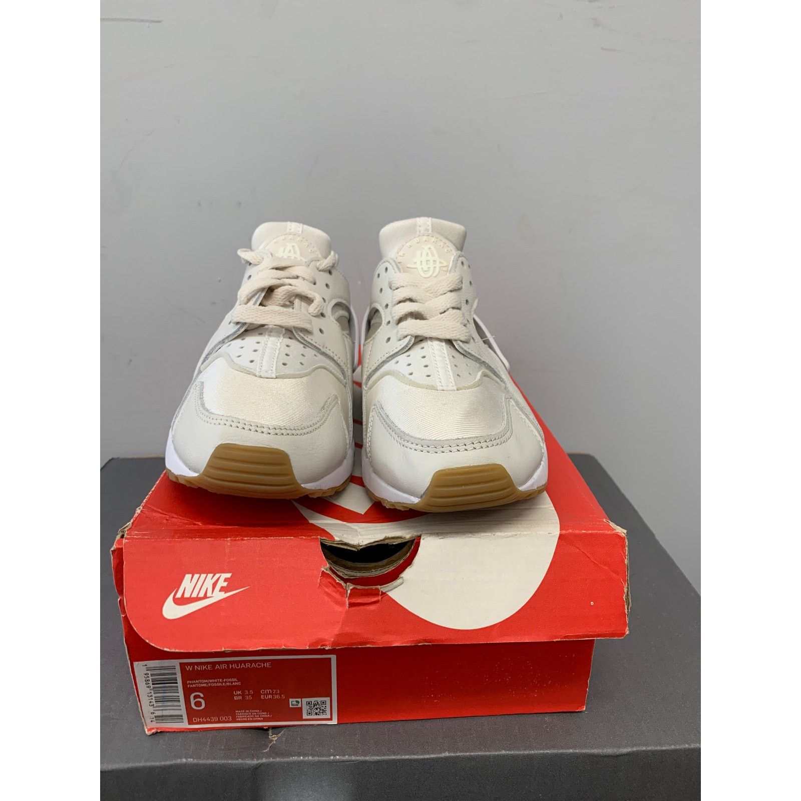 Nike Nike Air Huarache Phantom Fossil Gum Women's Size 6 NEW Size US 6 / IT 36 - 2 Thumbnail