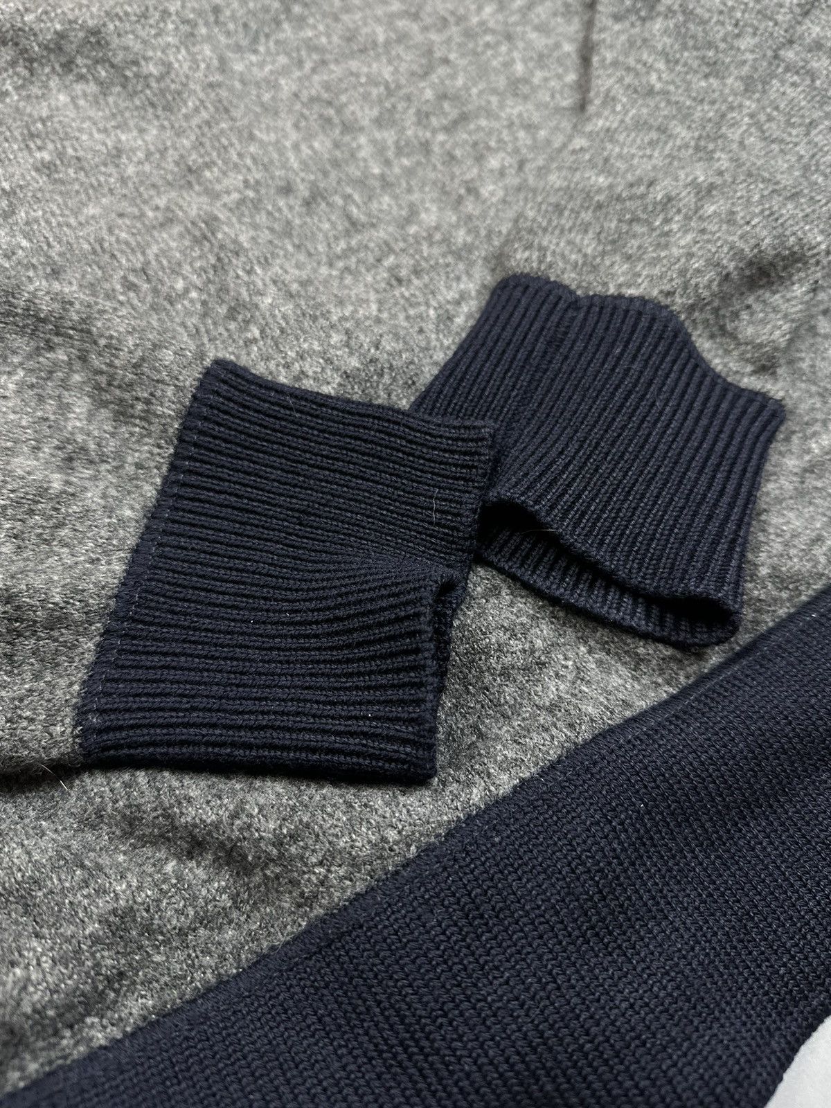 Vintage Gray Fullzip Wool Knitwear Stone Island Size US L / EU 52-54 / 3 - 12 Thumbnail