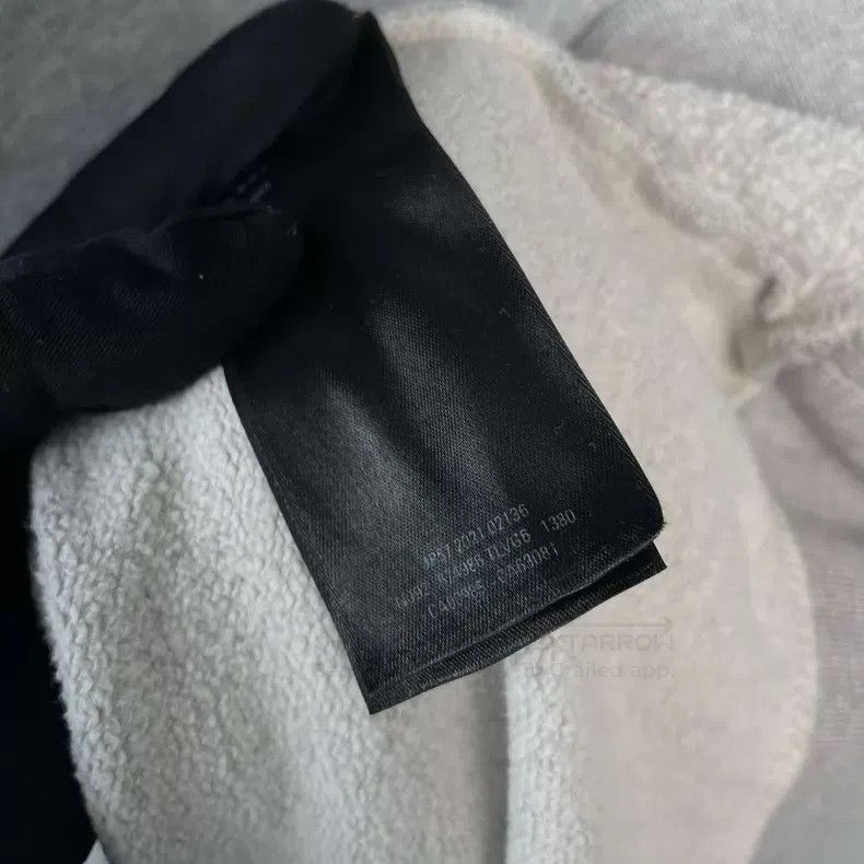 Balenciaga Balenciaga Letter Casual Hoodie Size US L / EU 52-54 / 3 - 9 Thumbnail