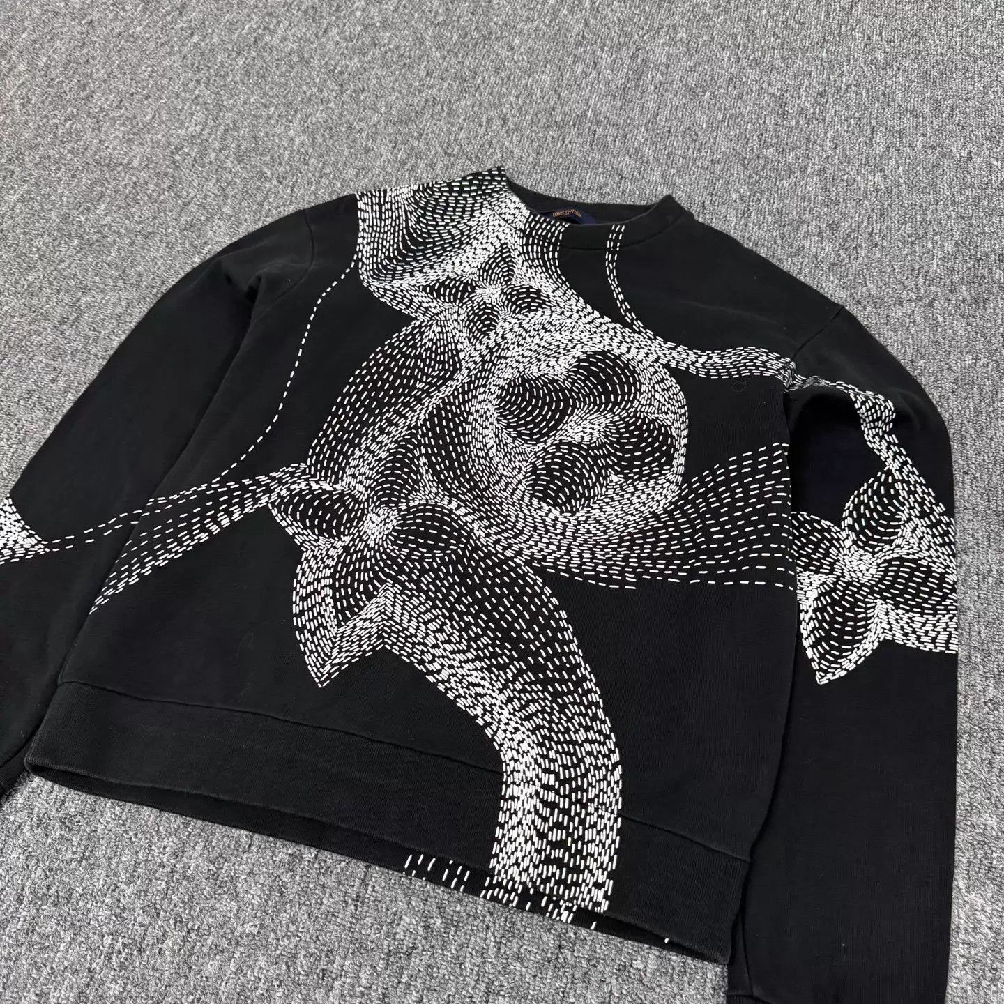 Louis Vuitton LV Sketch Floral Crewneck S 99 New B&W Unisex Size US S / EU 44-46 / 1 - 3 Thumbnail