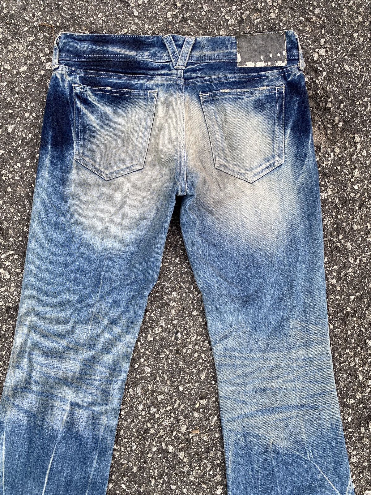 Japanese Brand × Tornado Mart × Vanquish Vanquish Japan Blue Washed Distressed Flare Denim Size US 32 / EU 48 - 11 Thumbnail