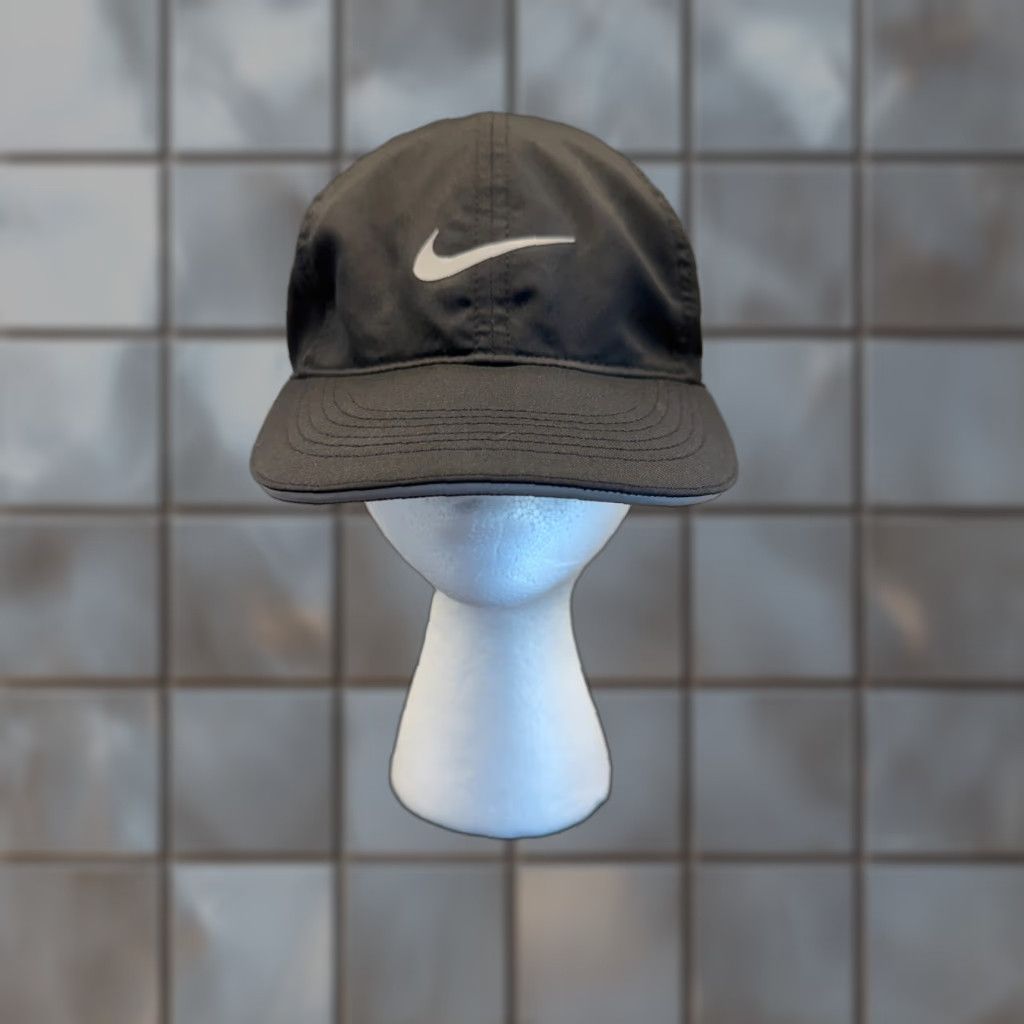 Nike Nike Hat Women One Size Black Dri-Fit Featherlight Strapback Run Tennis Size ONE SIZE - 1 Thumbnail