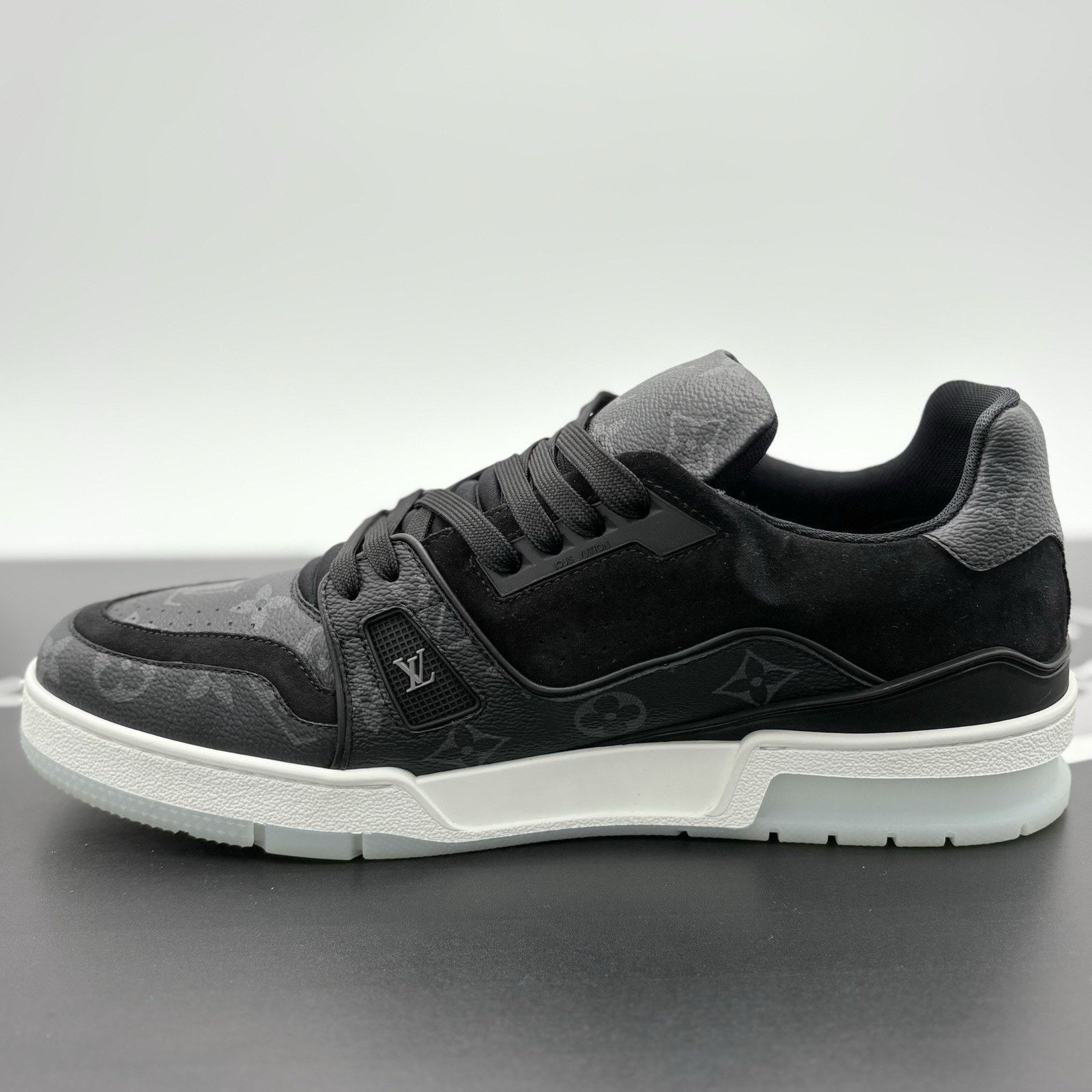 Louis Vuitton (10-10.5 US) - Louis Vuitton Trainer ' Black ' | SUPER CLEAN Size US 10.5 / EU 43-44 - 4 Thumbnail