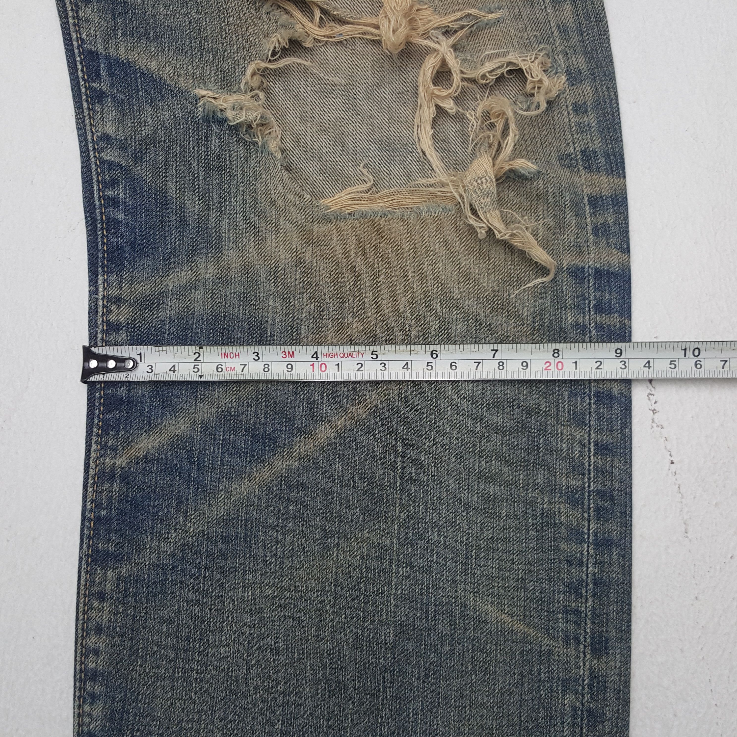 Levi's × Vintage Vintage Levi's 501 American Distressed Grunge Denim Jeans Size US 31 - 12 Thumbnail