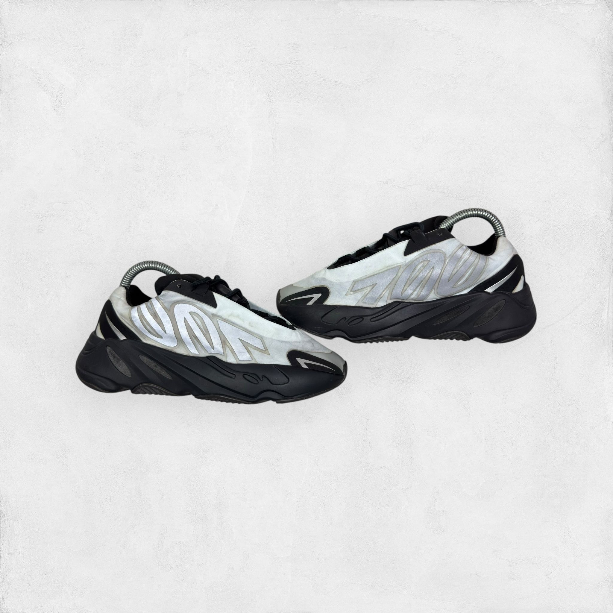 Adidas Adidas Yeezy Boost 700 MNVN GZ0711 Sneakers Shoes 6 Size US 6 / EU 39 - 1 Thumbnail