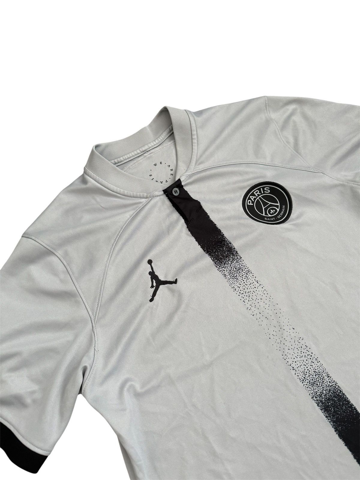 Jordan Brand Nike Jordan PSG soccer jersey Size US M / EU 48-50 / 2 - 3 Thumbnail