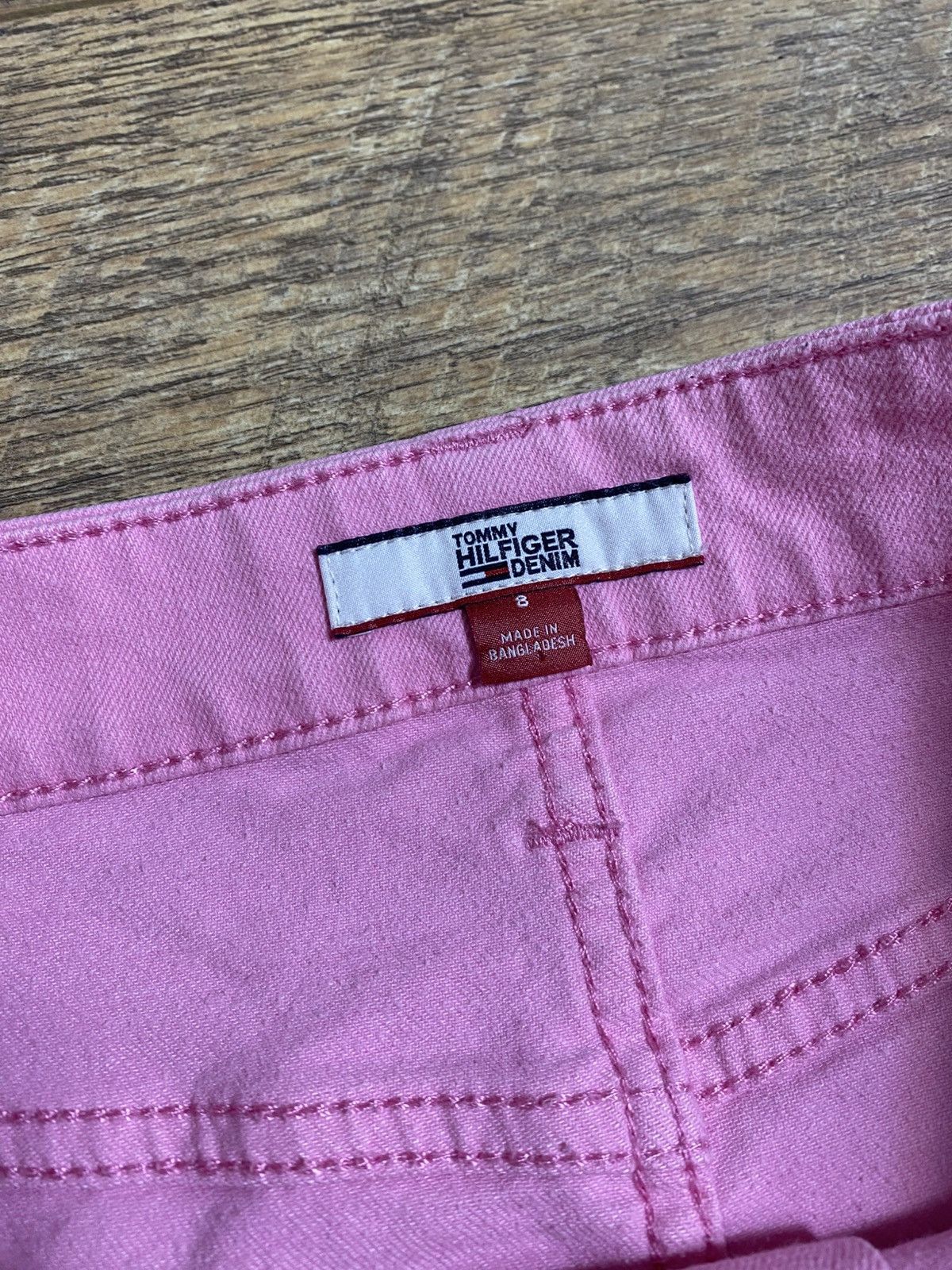 Tommy Hilfiger Rare Tommy Hilfiger Pink Denim Avant Garde Mini Skirt Y2K 8 Size 30" / US 8 / IT 44 - 3 Thumbnail