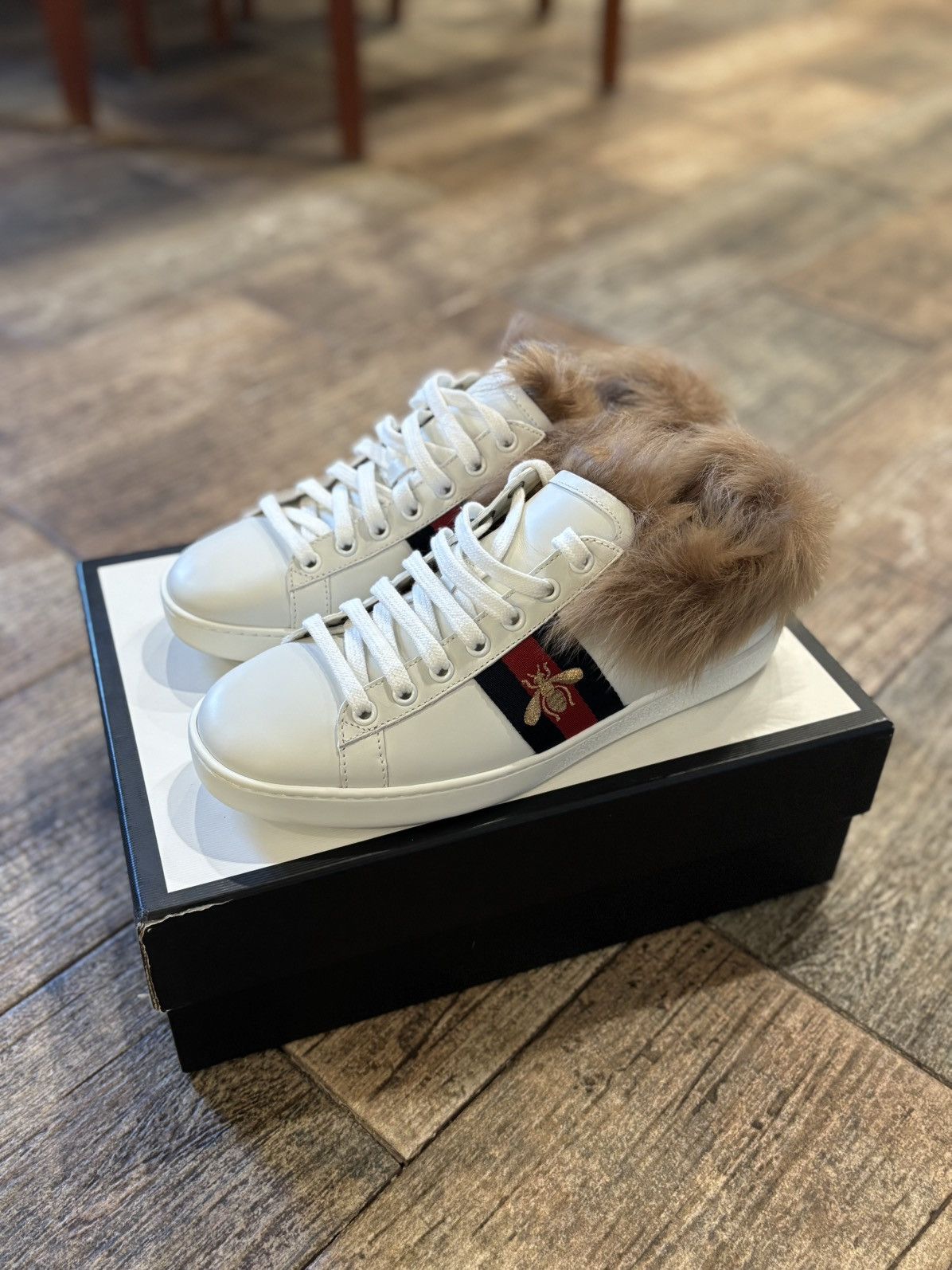 Gucci White Ace Bee With Fur Lining Size US 7 / IT 37 - 1 Thumbnail