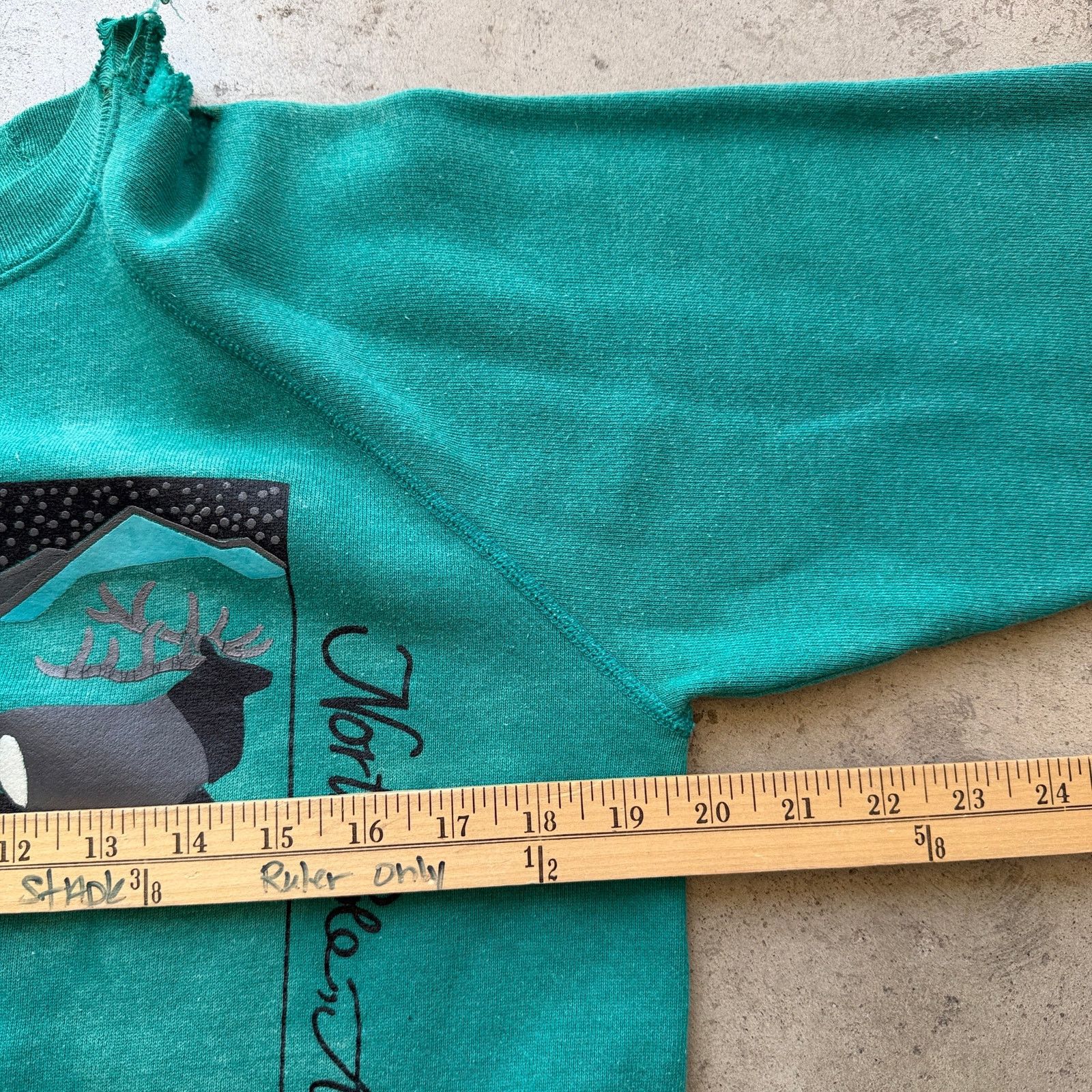 Other 90s thrashed sun faded North Pole Alaska Caribou Sweatshirt Size M / US 6-8 / IT 42-44 - 6 Thumbnail