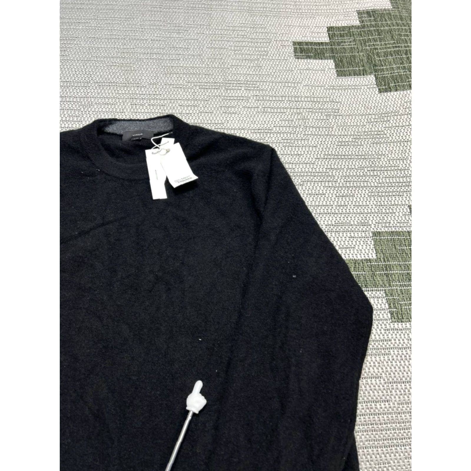 Vince Vince Sweater Womens XL Cashmere Knit Pullover Black Crew Neck, Casual, Vintage? No, Winter, Fall, Spring, Pullover, Regular Fit, Knit Wool? Size XL / US 12-14 / IT 48-50 - 7 Thumbnail