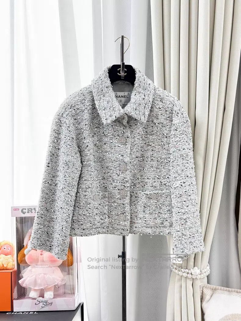 Chanel Chanel Mint green diamond buckle sequin long-sleeved short Size XS / US 0-2 / IT 36-38 - 1 Thumbnail