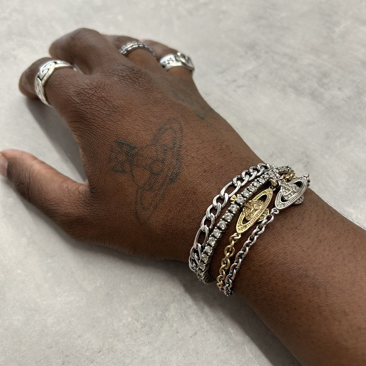 Vintage Y2K 2000s Figaro hip hop silver skater style bracelet Size ONE SIZE - 1 Thumbnail
