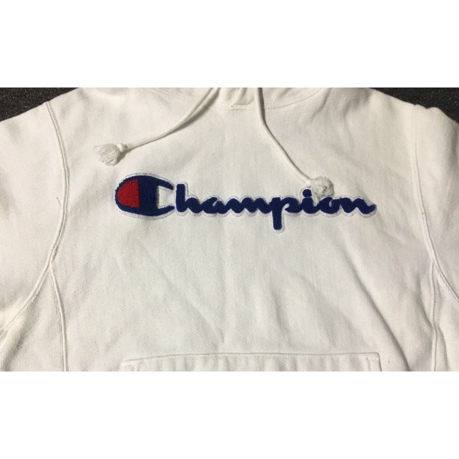 Champion Champion Reverse Weave Hoodie S Men White 90s Grunge Hip Hop USA Logo Vintage Size US S / EU 44-46 / 1 - 4 Thumbnail