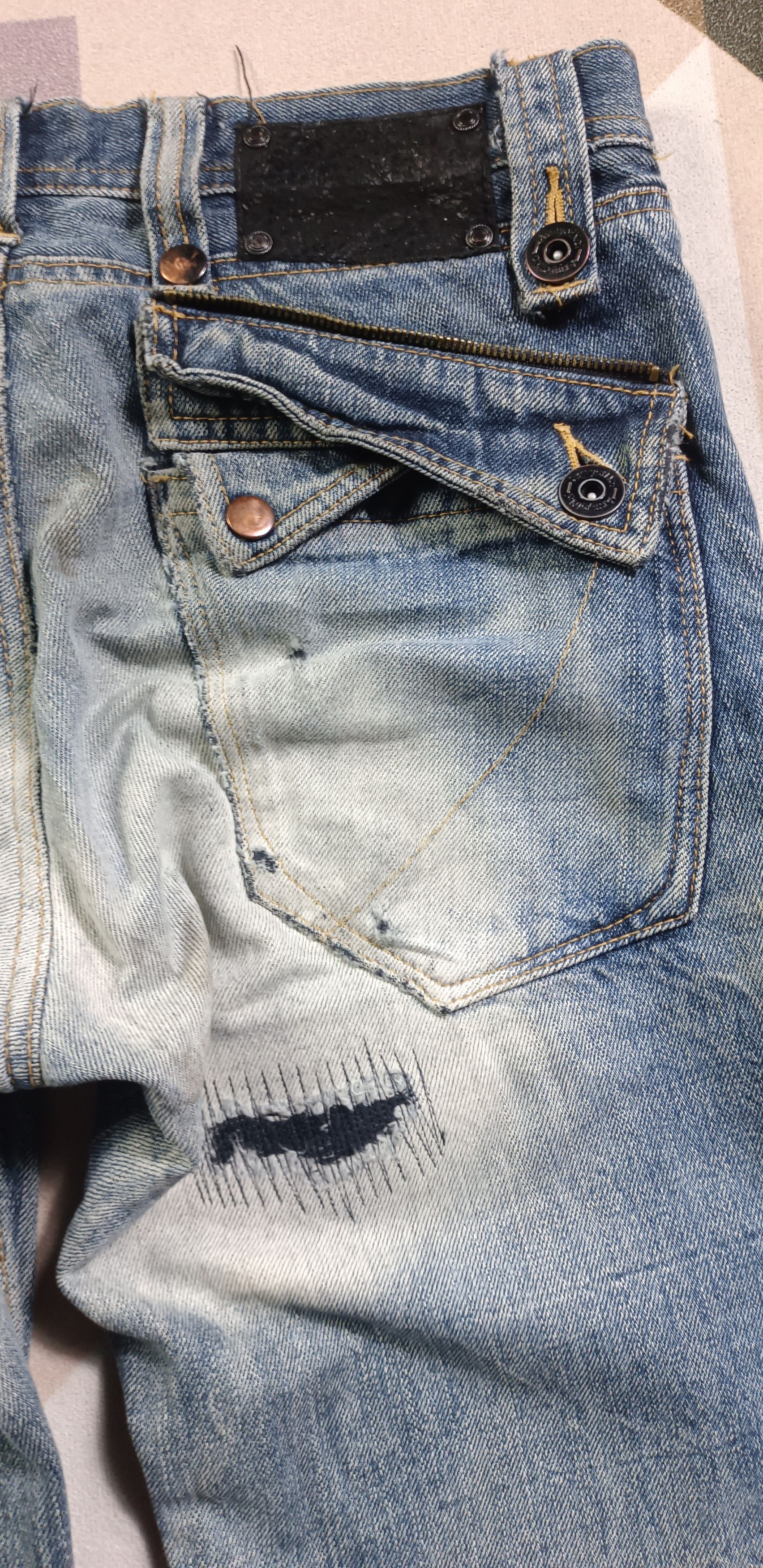 If Six Was Nine × Japanese Brand Army Of no! Honeycomb Distressed Jeans Size US 31 - 8 Thumbnail