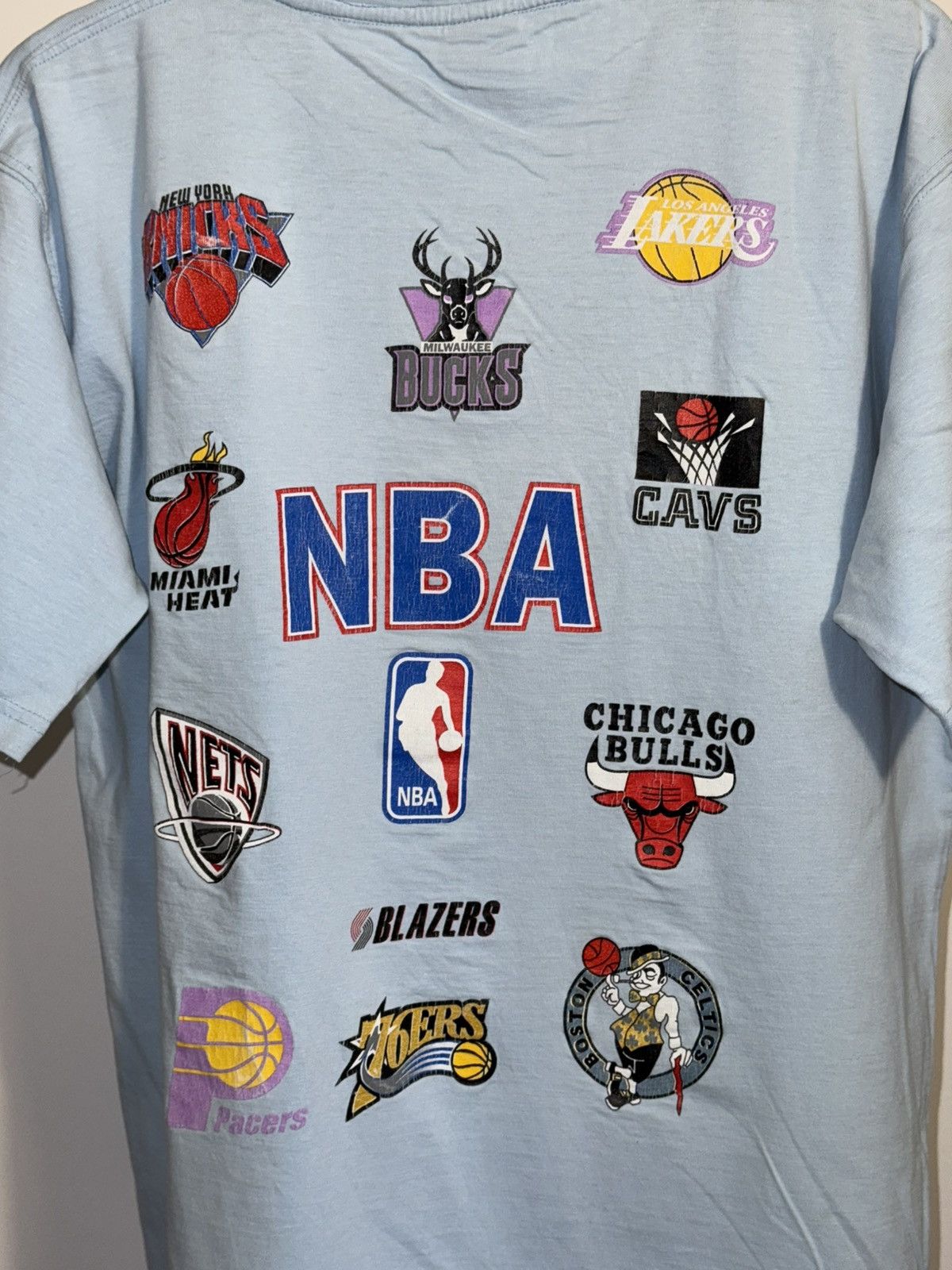NBA × Vintage Vintage 90s Y2K NBA Multi-Team Logo T-Shirt Light Blue Size US XL / EU 56 / 4 - 4 Thumbnail