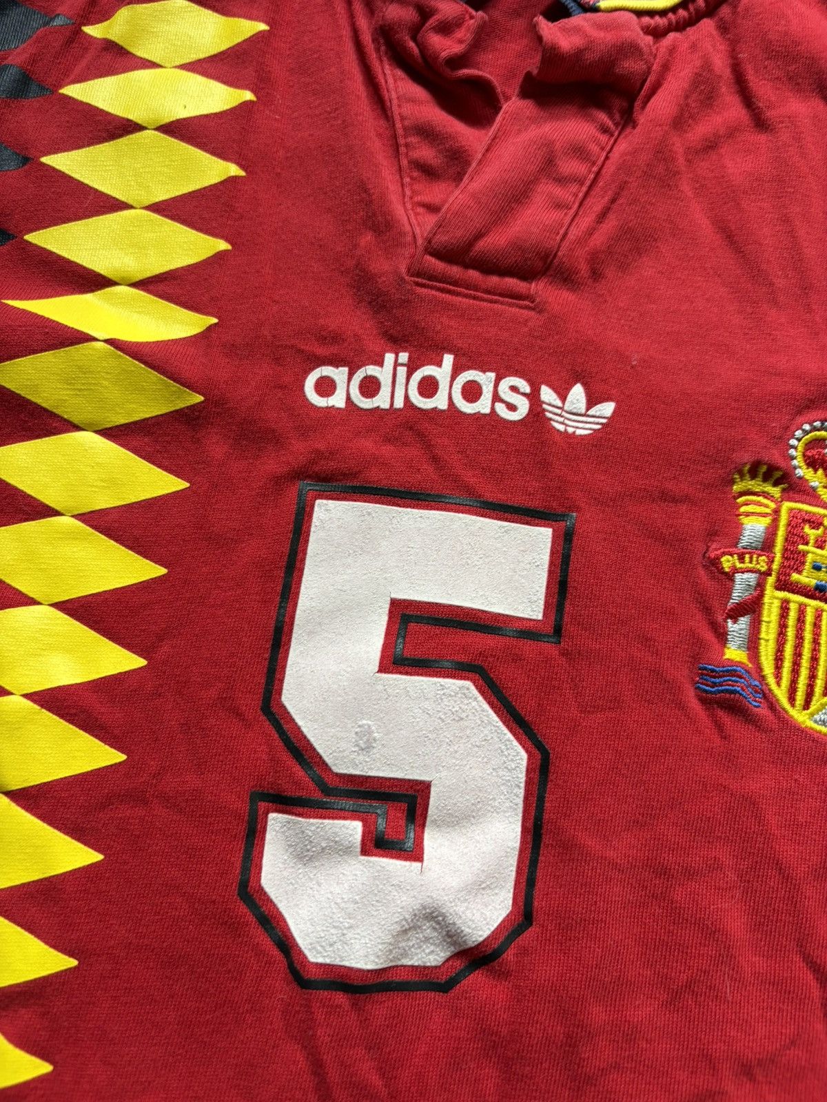 Adidas Vintage Adidas Spain Y2K Retro Football Soccer Jersey Rare Size US XS / EU 42 / 0 - 6 Thumbnail