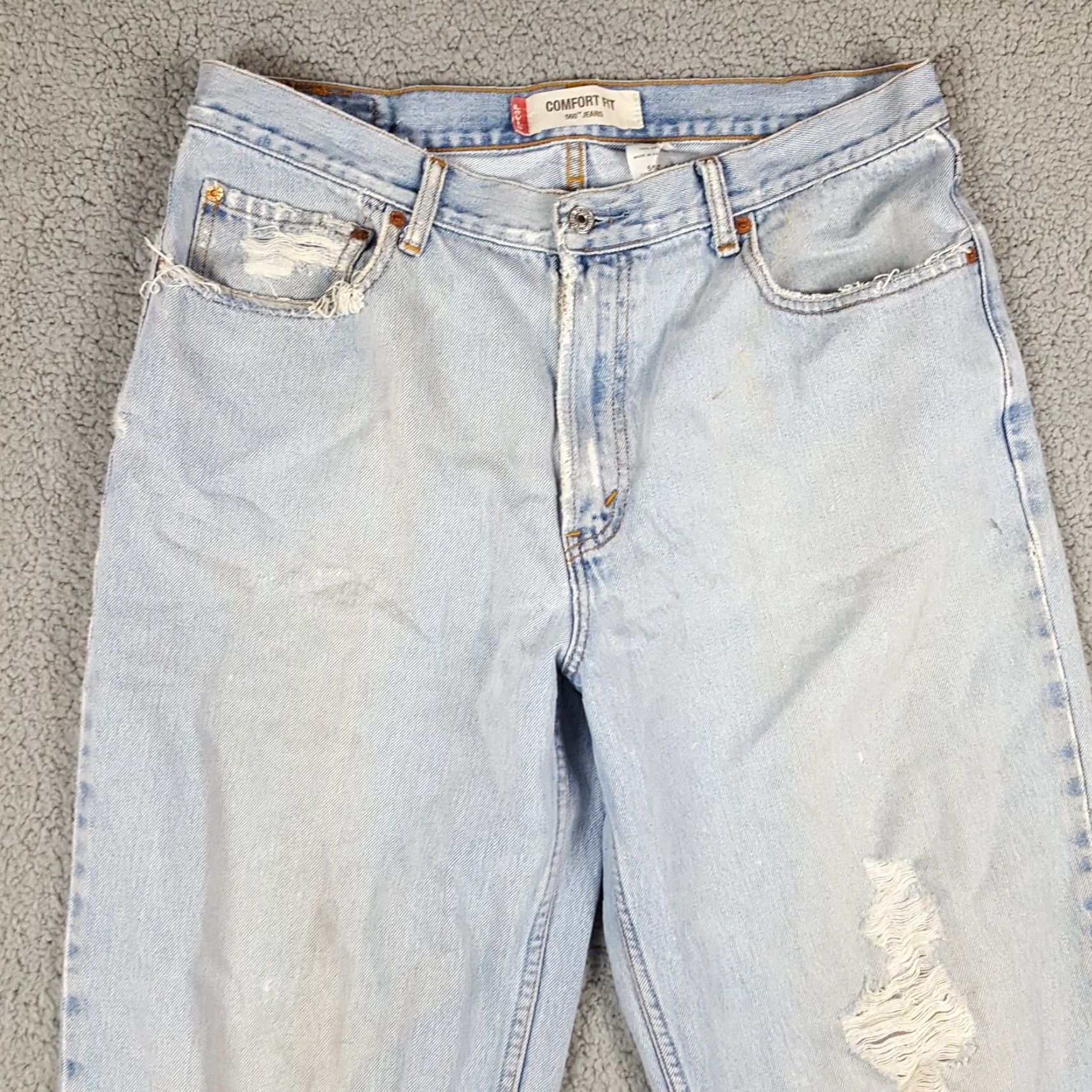Levi's VINTAGE Levi's 560 Comfort Fit Tapered Denim Jeans Men's Size 36x32 Distressed Blue 90s Grunge Size US 36 / EU 52 - 2 Thumbnail
