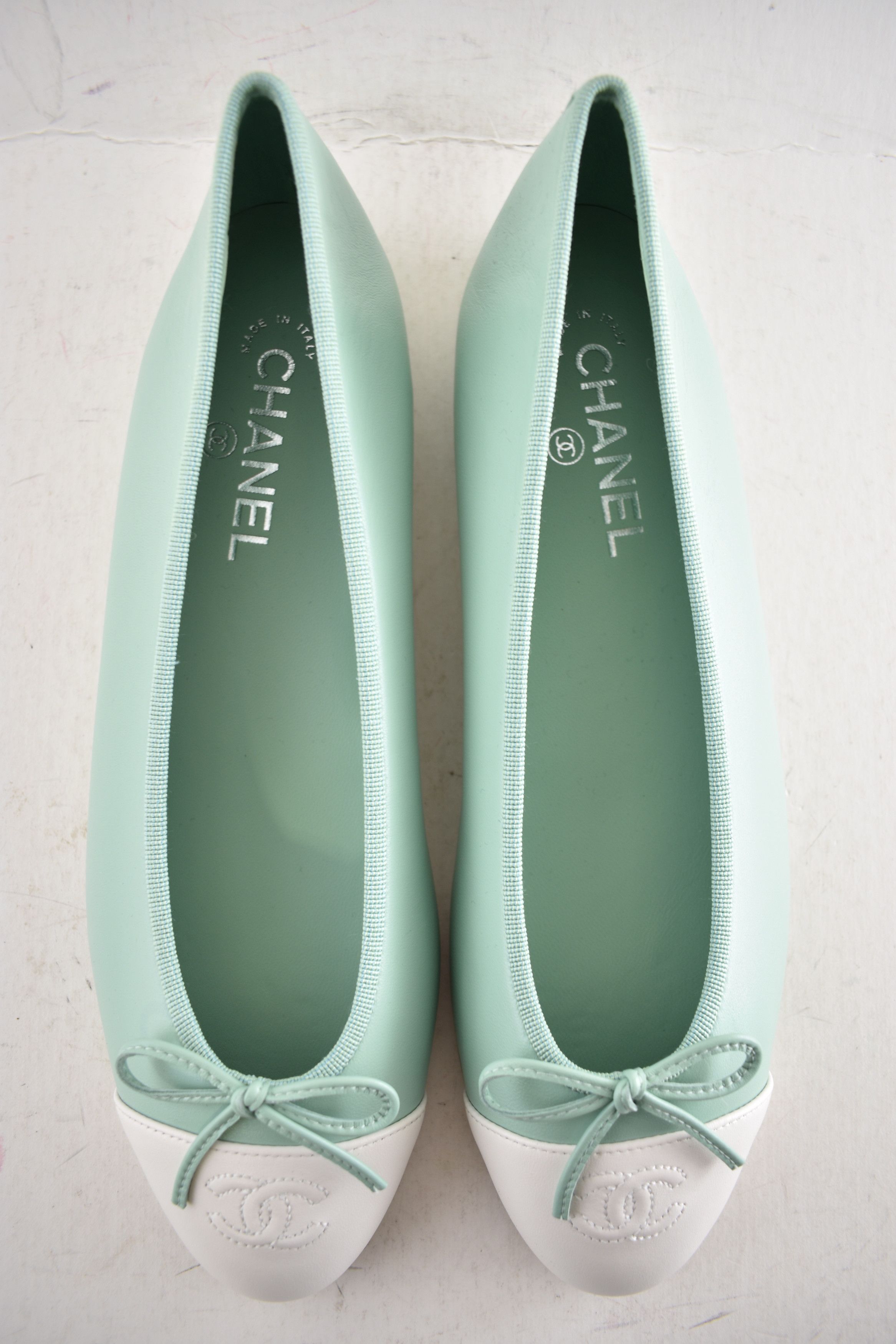 Chanel 26S Mint White Leather CC Logo Ballet Ballerina Flat 38 Size US 8 / IT 38 - 12 Thumbnail