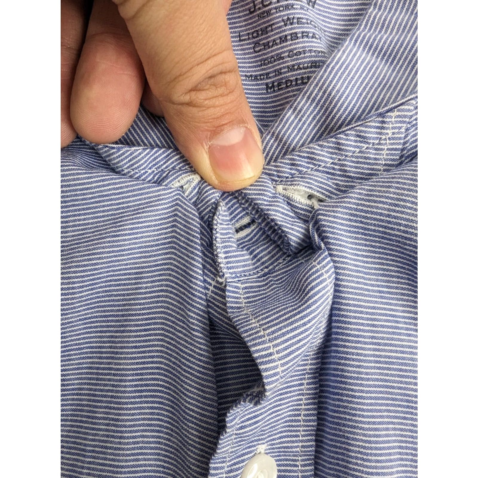 J.Crew J Crew Button-Up Chambray Shirt Blue Stripe Men's Medium Lightweight Casual Preppy Classic School Button-Down, Regular Fit, Long Sleeve, Cotton Size US M / EU 48-50 / 2 - 7 Thumbnail